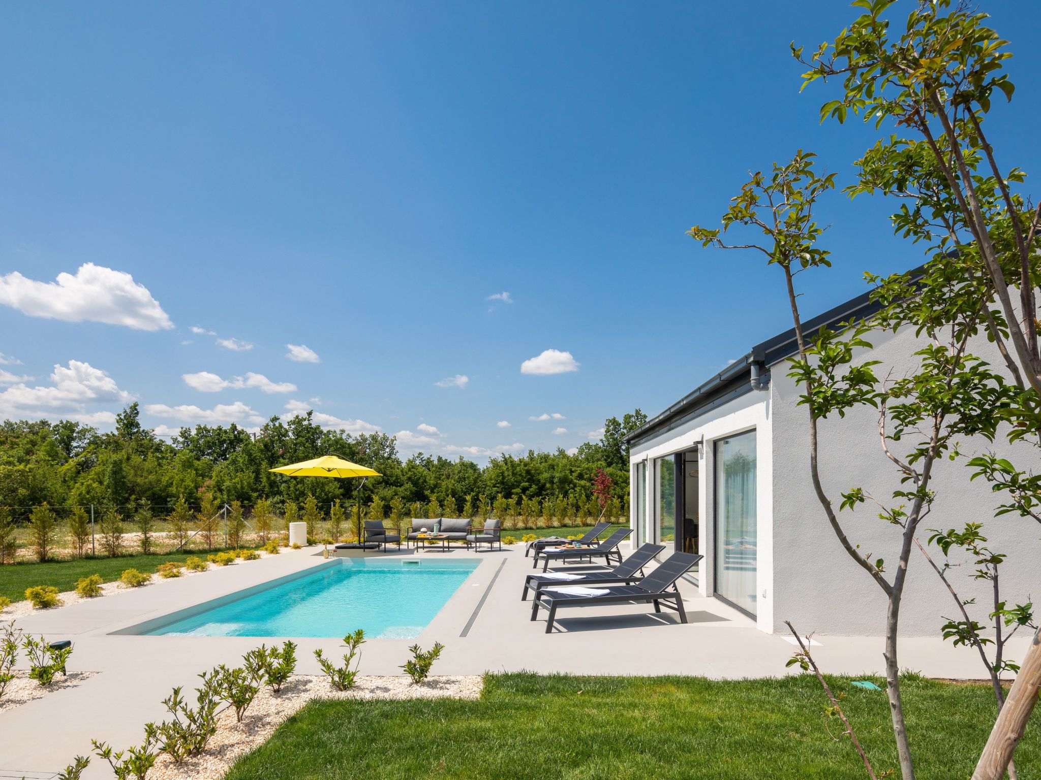 Villa Le in Oklaj-Image-tags.info