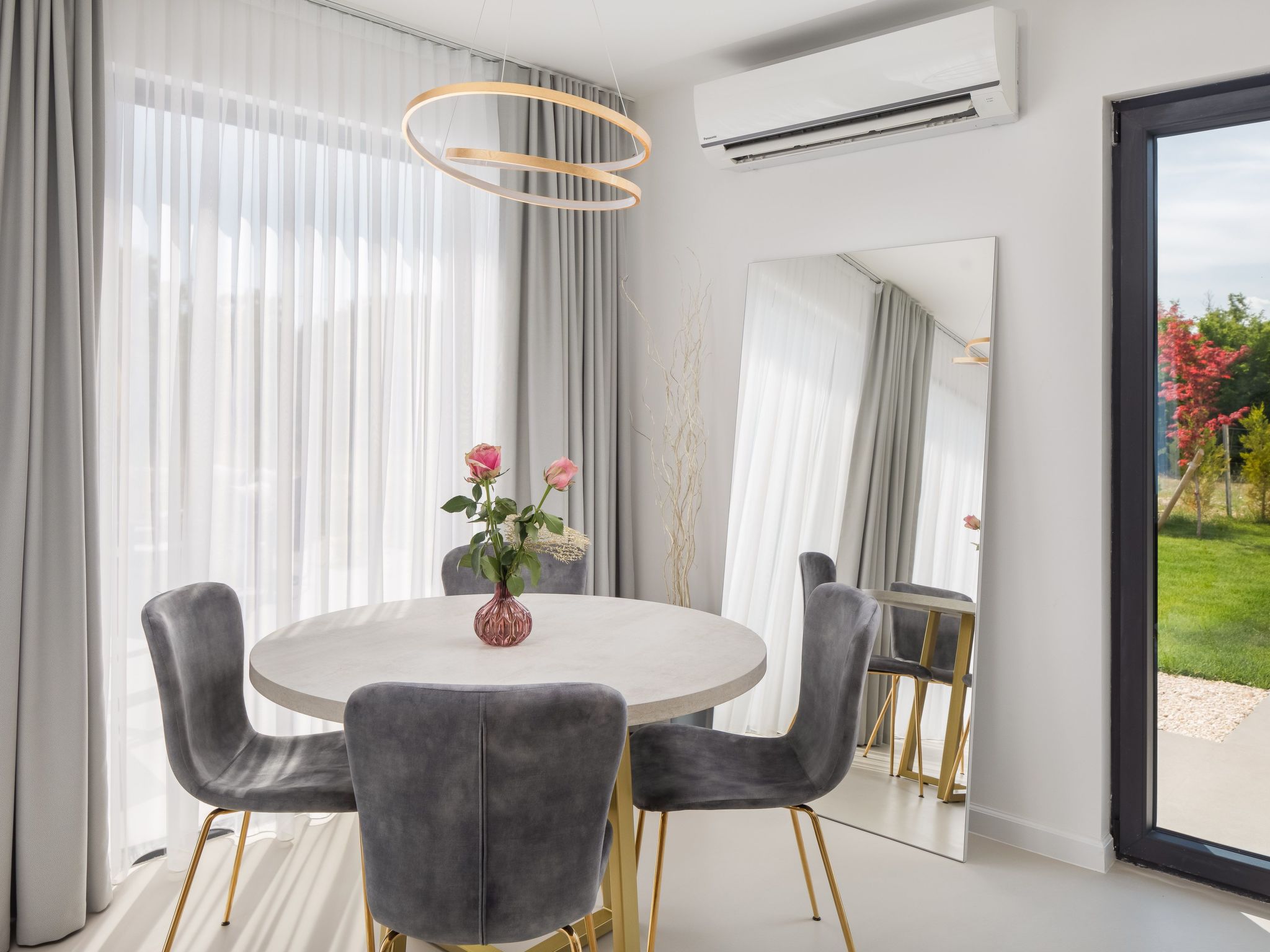 Villa Le in Oklaj-Image-tags.info