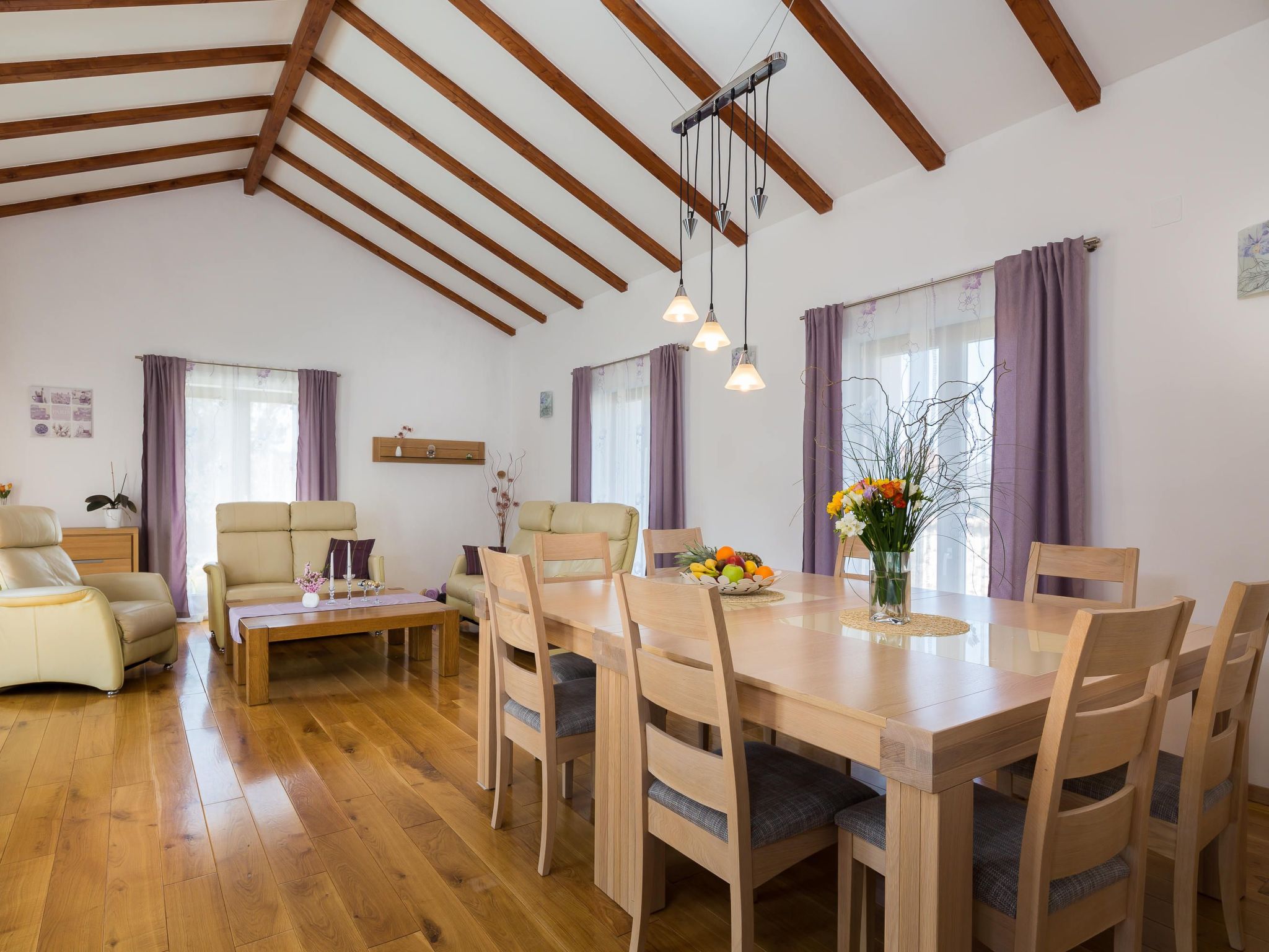 Villa Mittelmeer Paradies-Drinnen