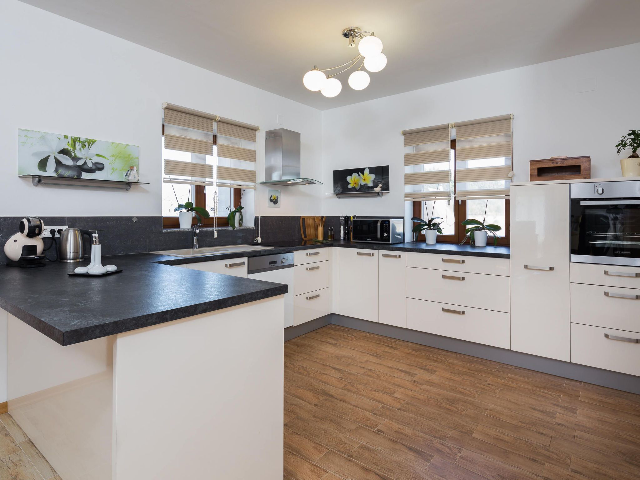 Villa Mittelmeer Paradies-Drinnen