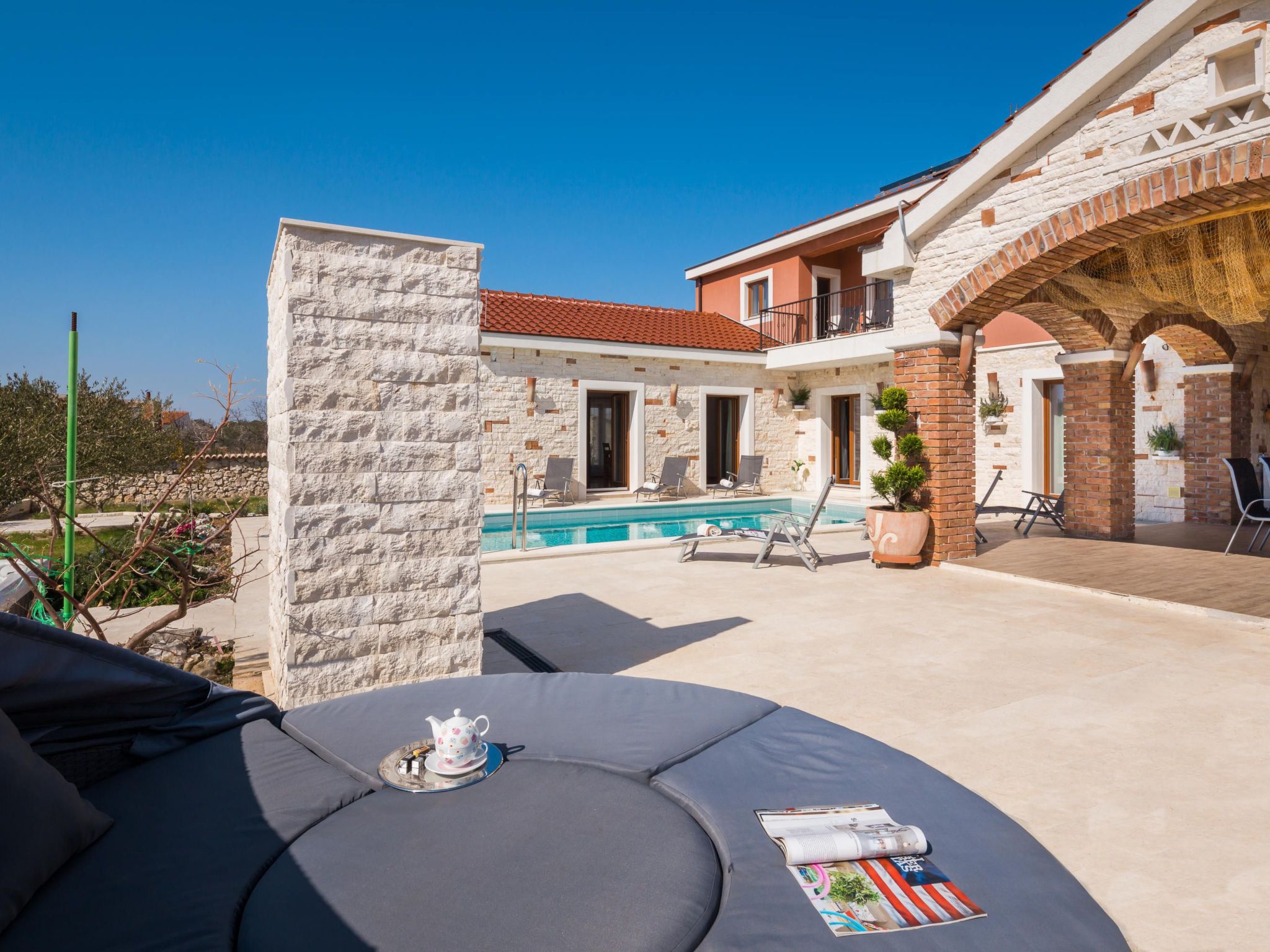 Villa Mittelmeer Paradies-Drinnen