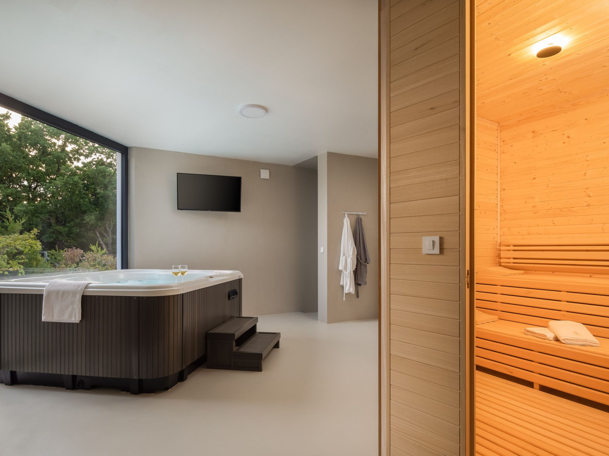 Villa Lu in Oklaj-Image-tags.info