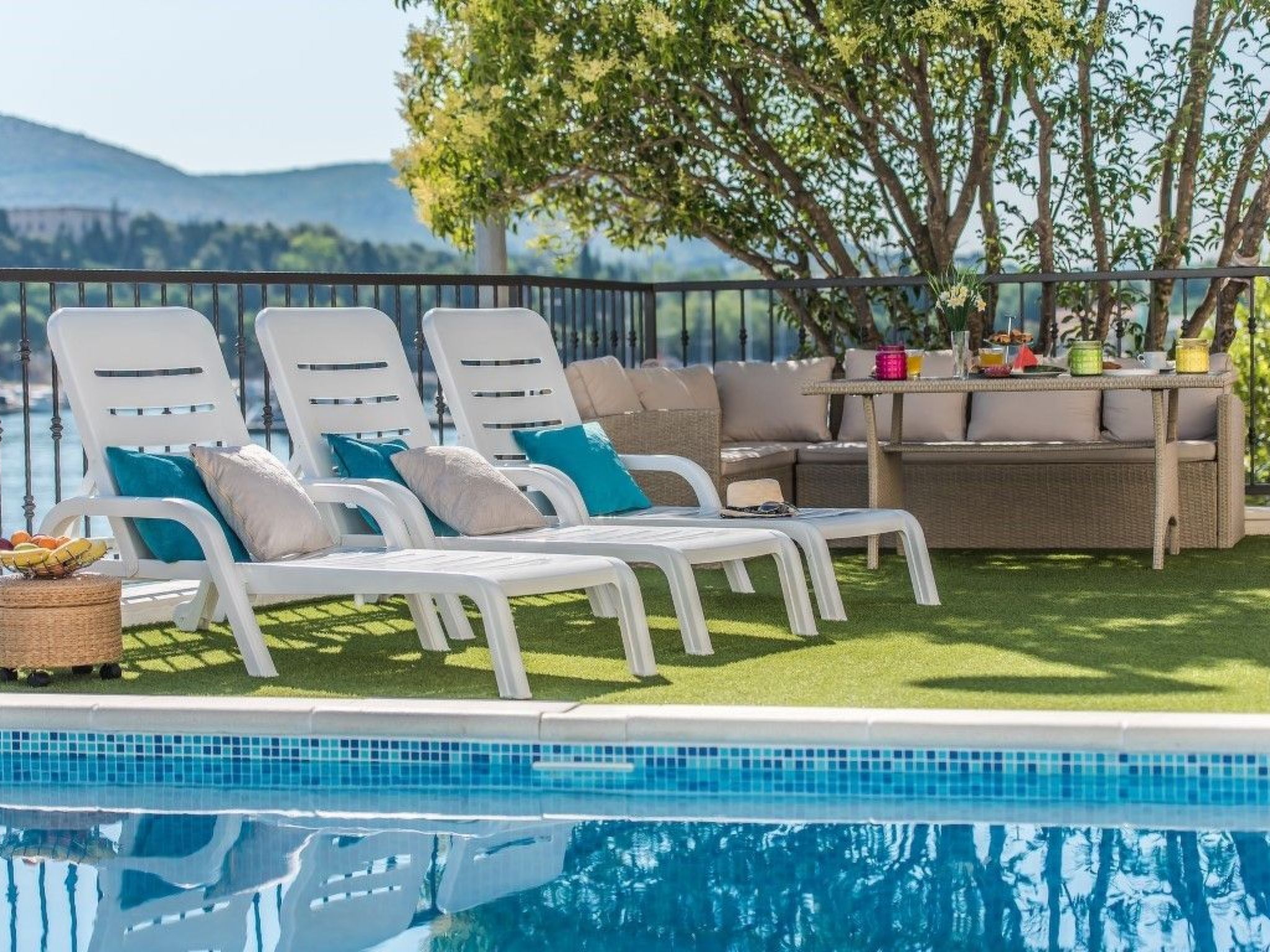 Villa Mandalina mit Pool und herrlichem Meerblick-Binnen