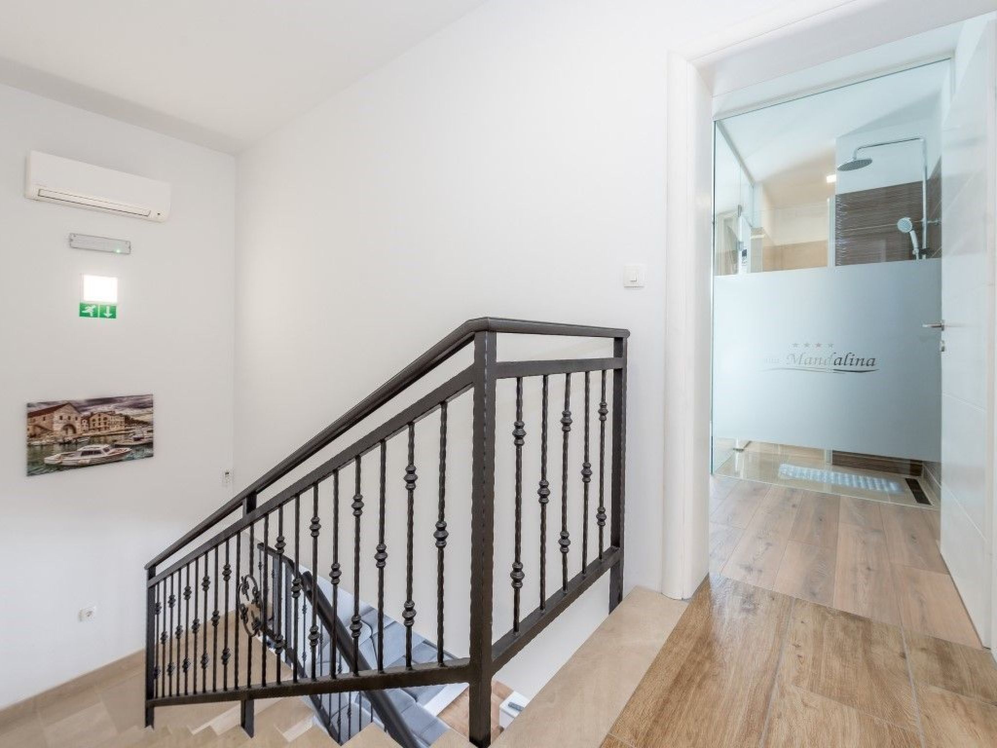 Villa Mandalina mit Pool und herrlichem Meerblick-Binnen