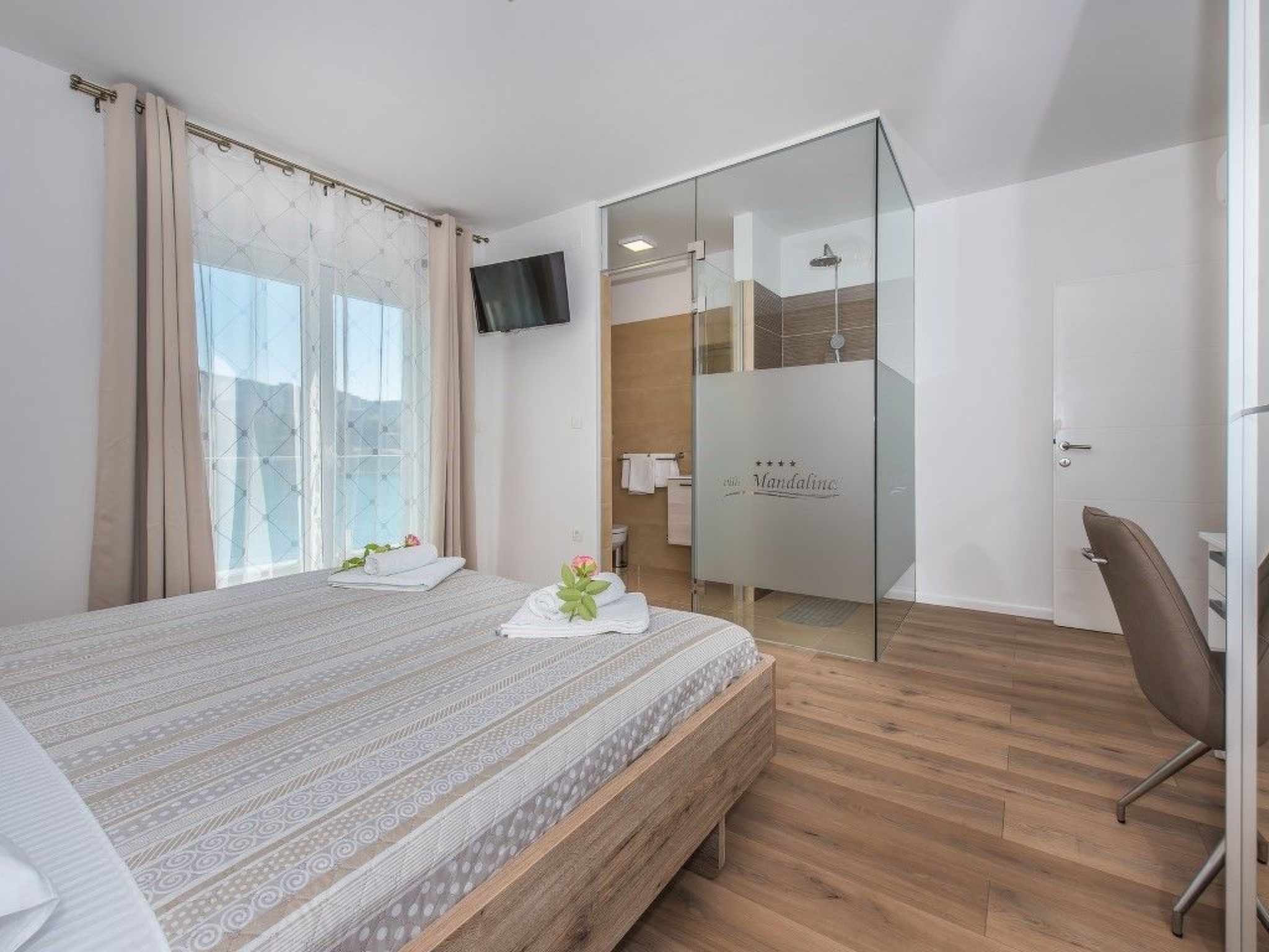 Villa Mandalina mit Pool und herrlichem Meerblick-Binnen