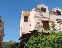Appartement Jadrija met twee balkons vlakbij zee in Šibenik - thumbnail 5