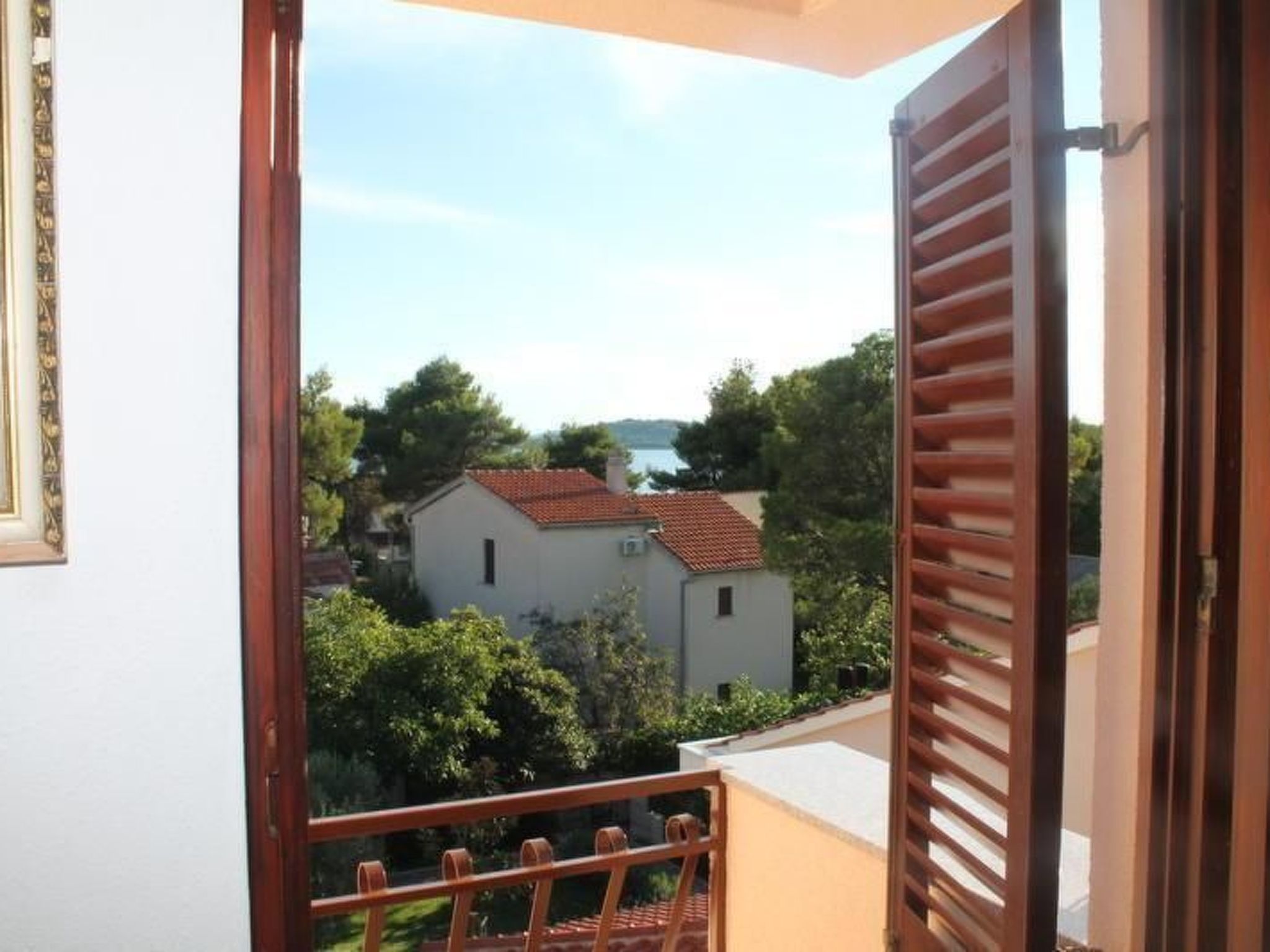 Wohnung Jadrija mit zwei Balkonen in Strandnähe-Binnen