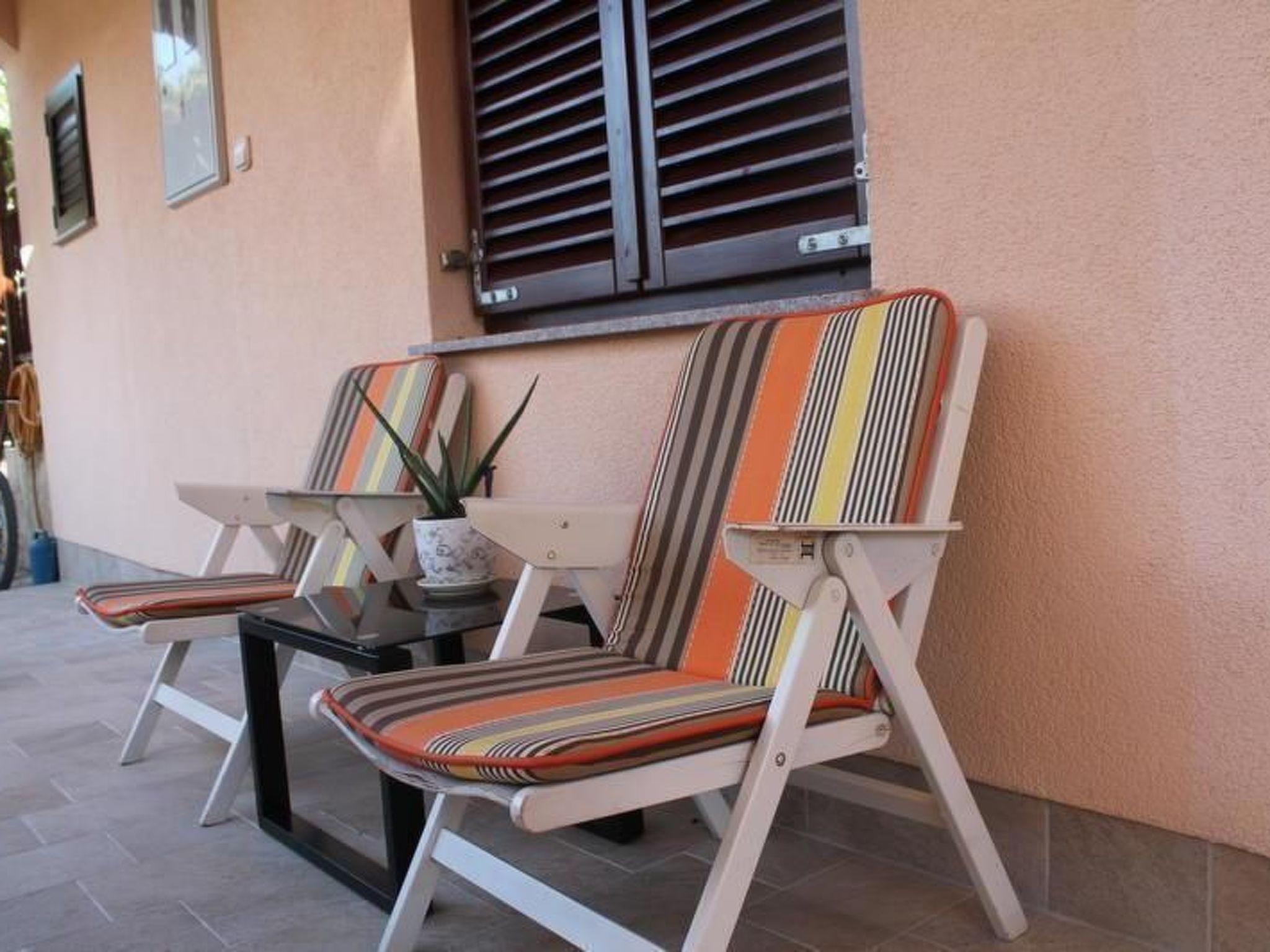 Wohnung Jadrija mit zwei Balkonen in Strandnähe-Binnen