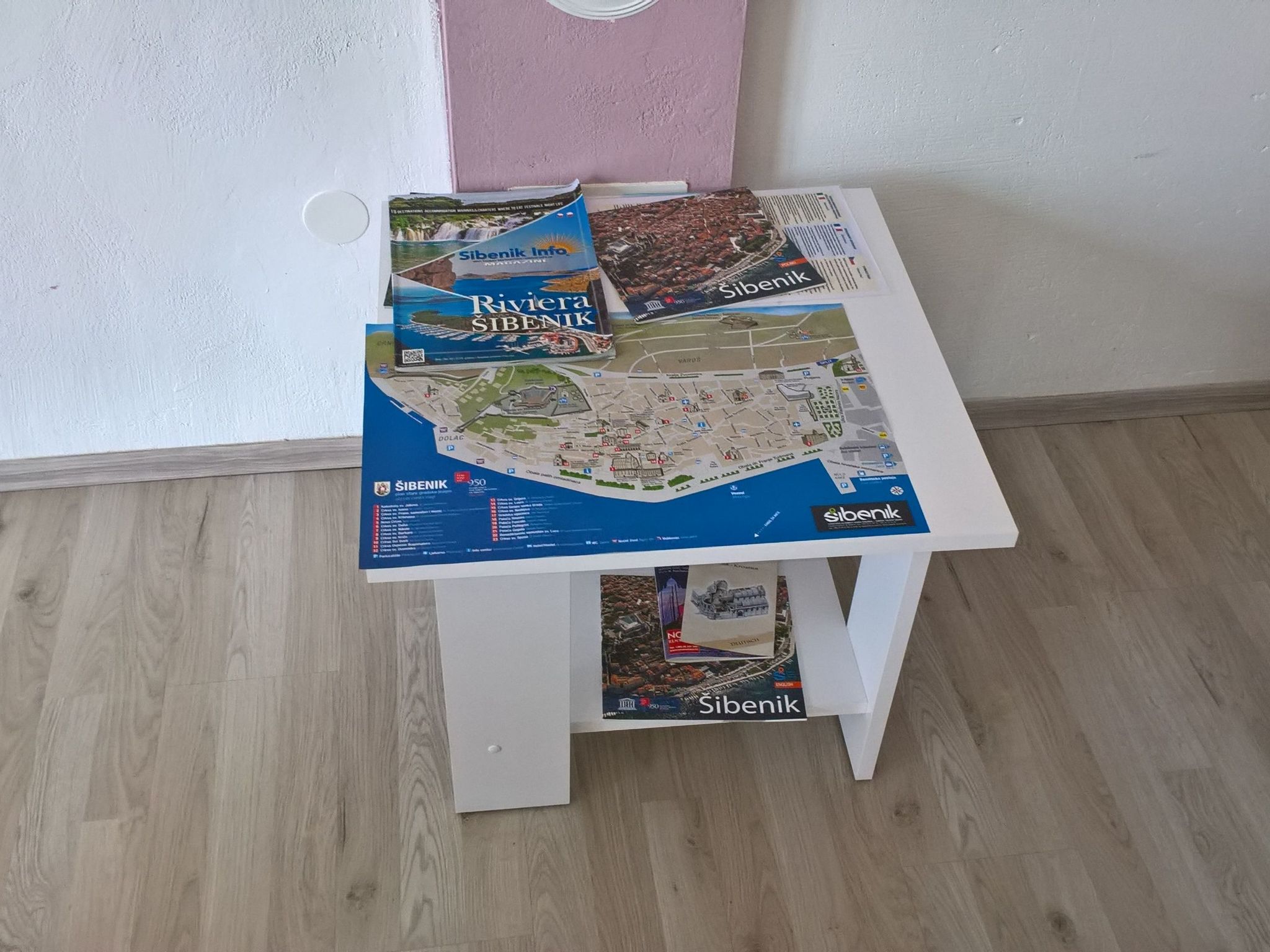 Komfortable, modern eingerichtete Wohnung-Binnen