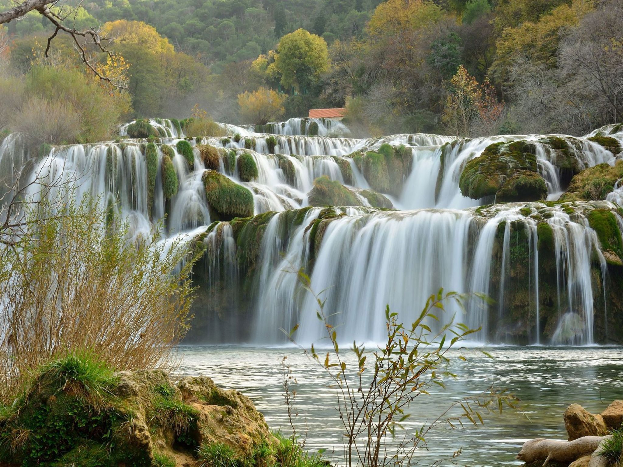Komfortable, modern eingerichtete Wohnung-Binnen