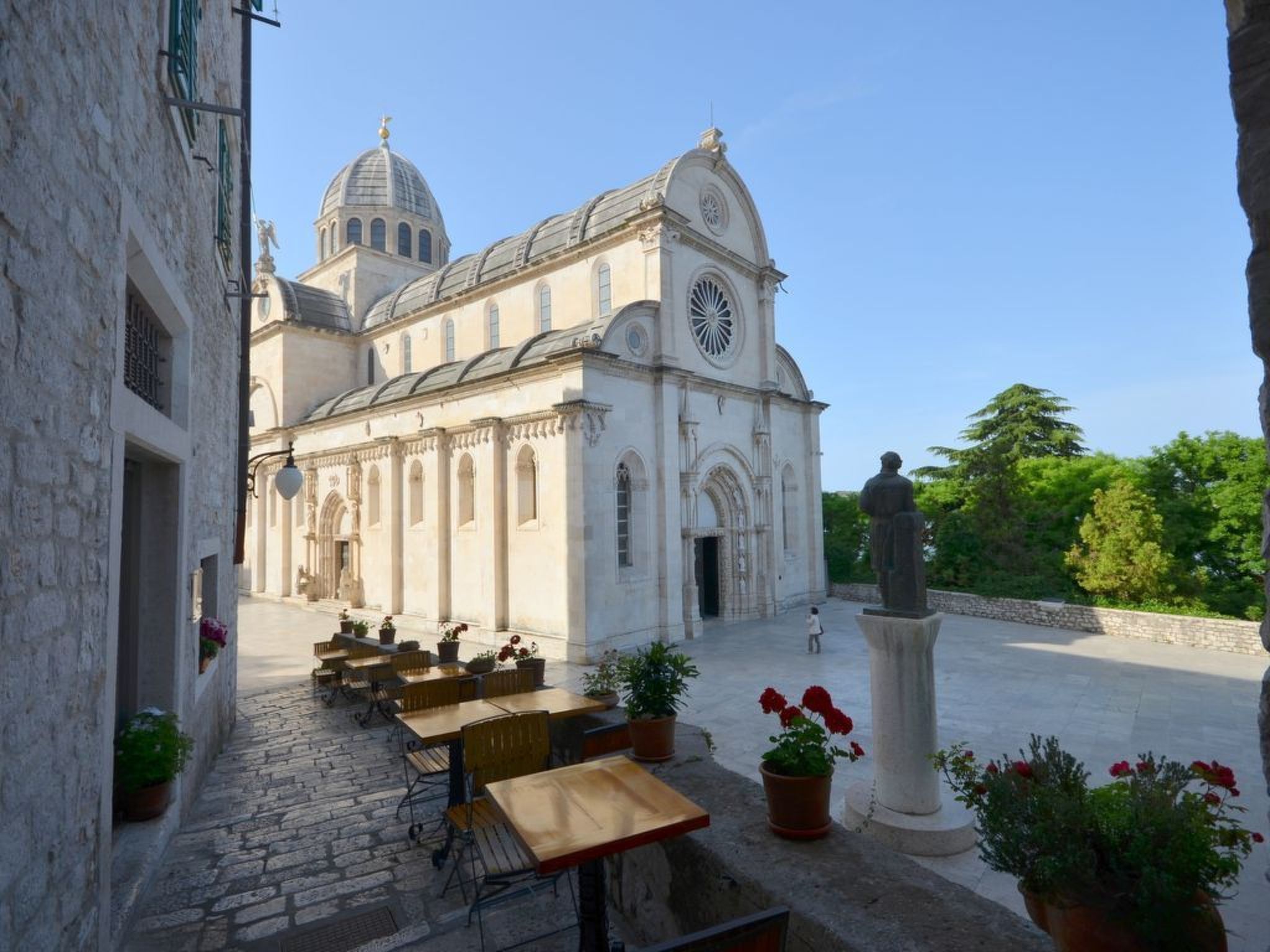 Komfortable, modern eingerichtete Wohnung-Binnen