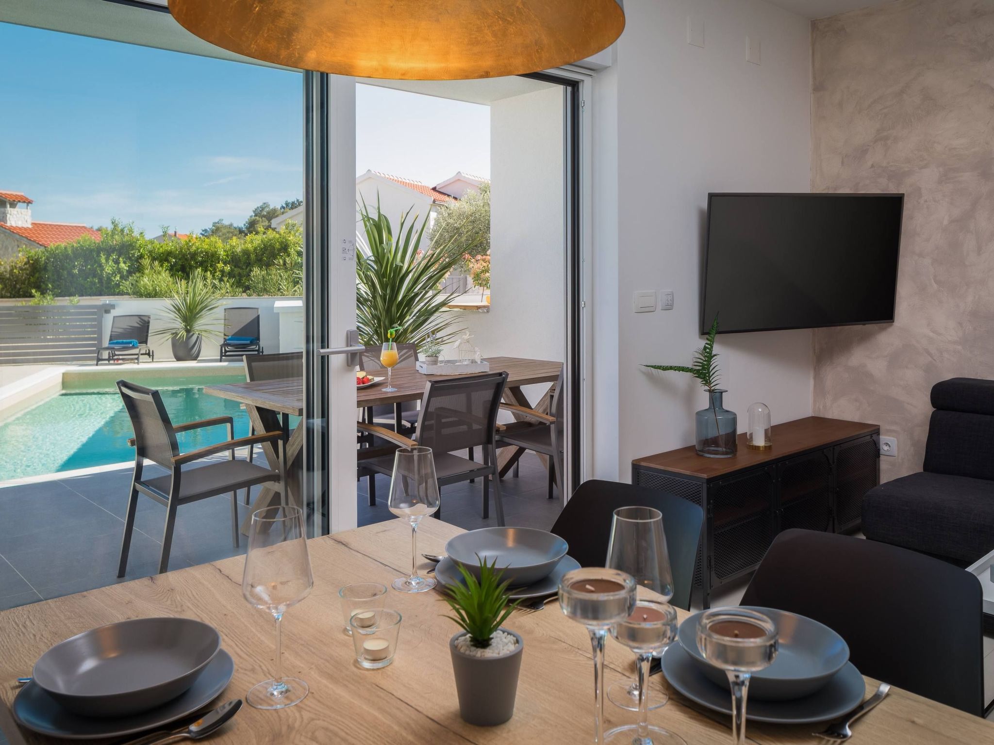 Schöne Villa Sibinium mit Pool in der Nähe des Strandes-Image-tags.info