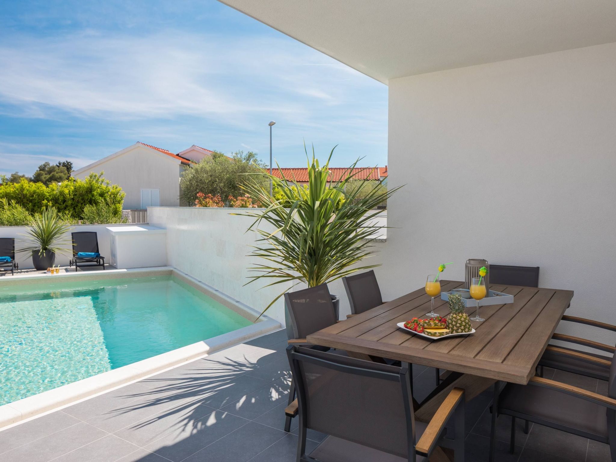 Schöne Villa Sibinium mit Pool in der Nähe des Strandes-Image-tags.info