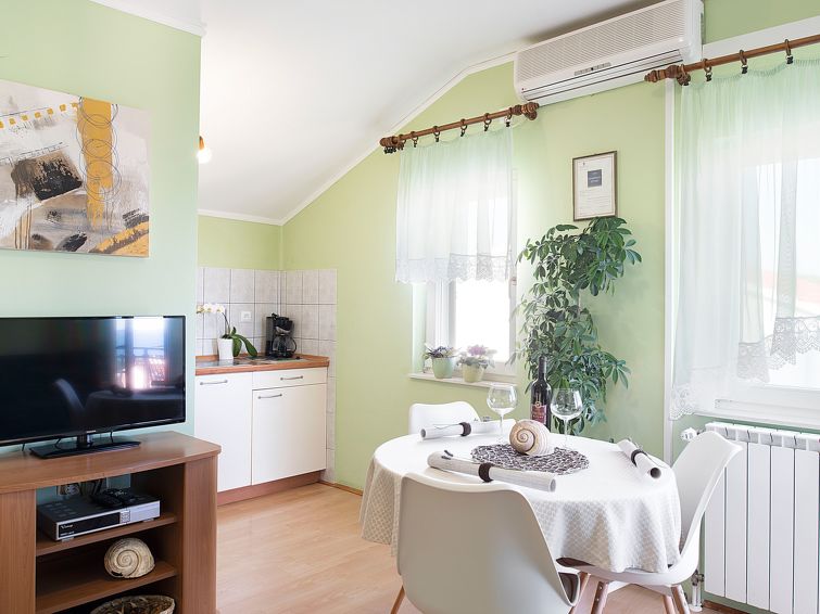 Appartement Im Dachgeschoss Mit Balkon - Šibenik