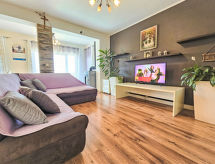 Joy on Countryside: Ruim vakantiehuis voor 15 personen bij Šibenik - thumbnail 5