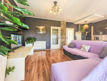 Joy on Countryside: Ruim vakantiehuis voor 15 personen bij Šibenik - thumbnail 4
