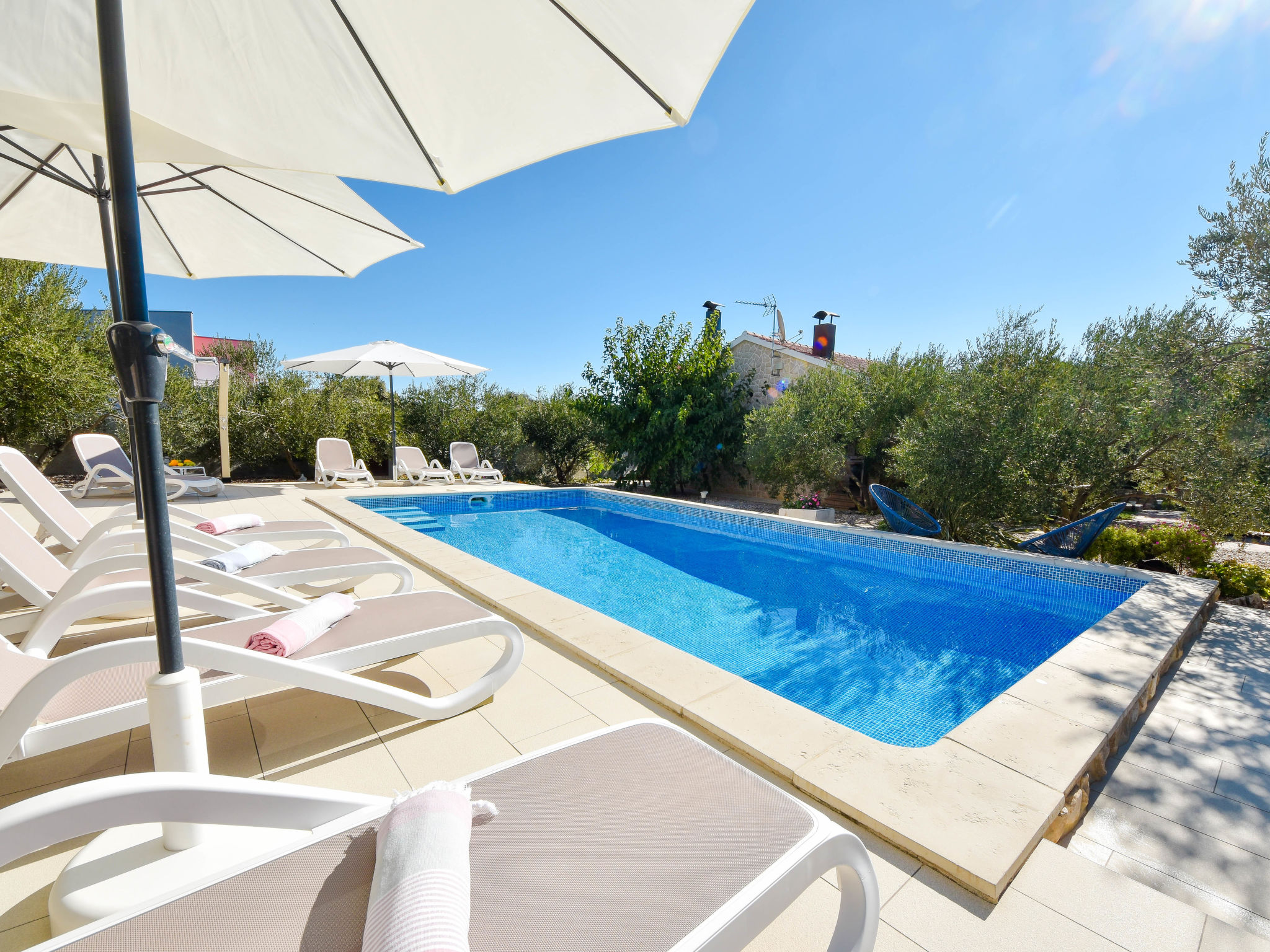 Villa Malu Sun I — Pool Outdoor (4 of 27)