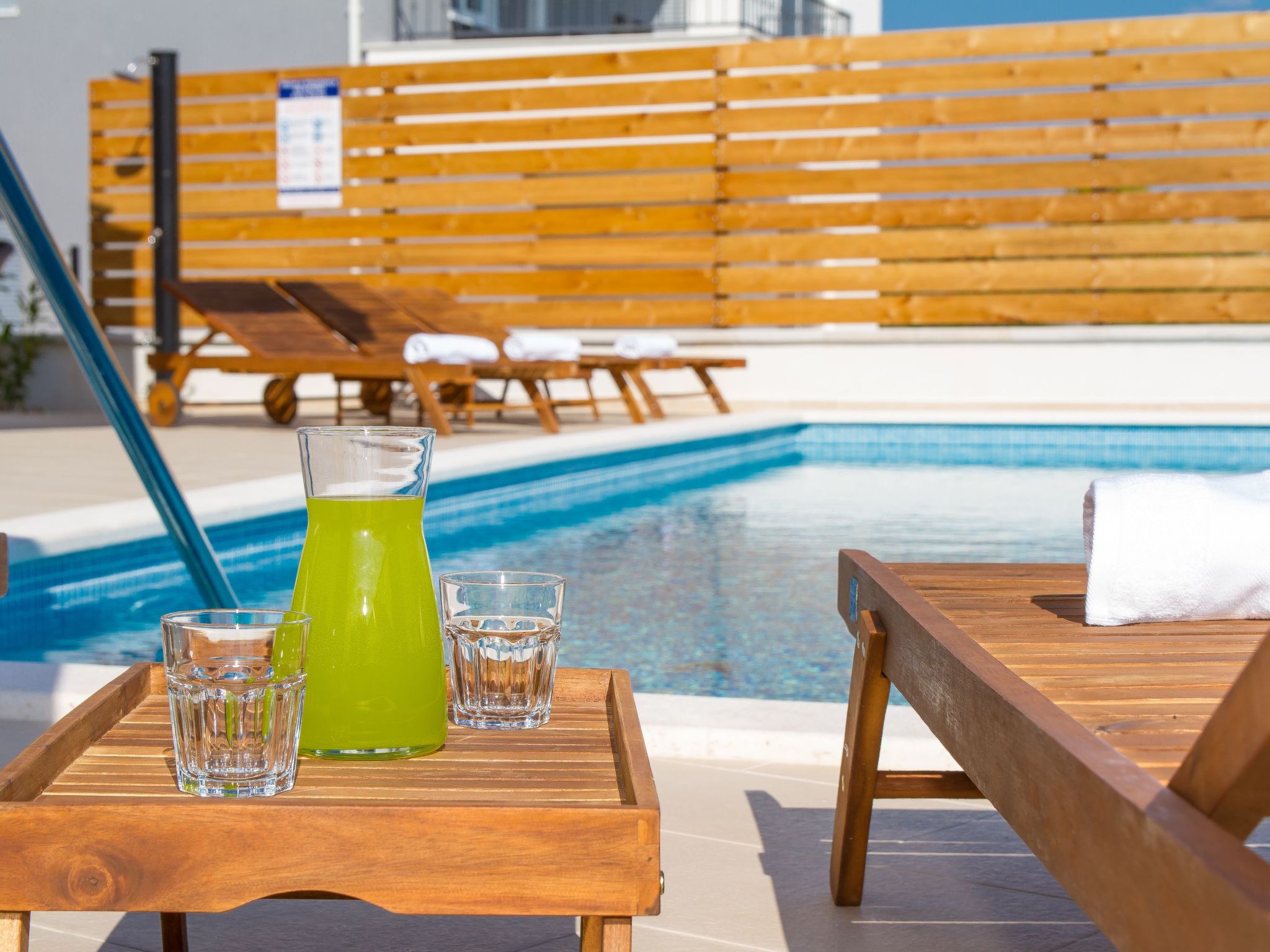 Wunderschöne Ferienvilla Lomari-Drinnen