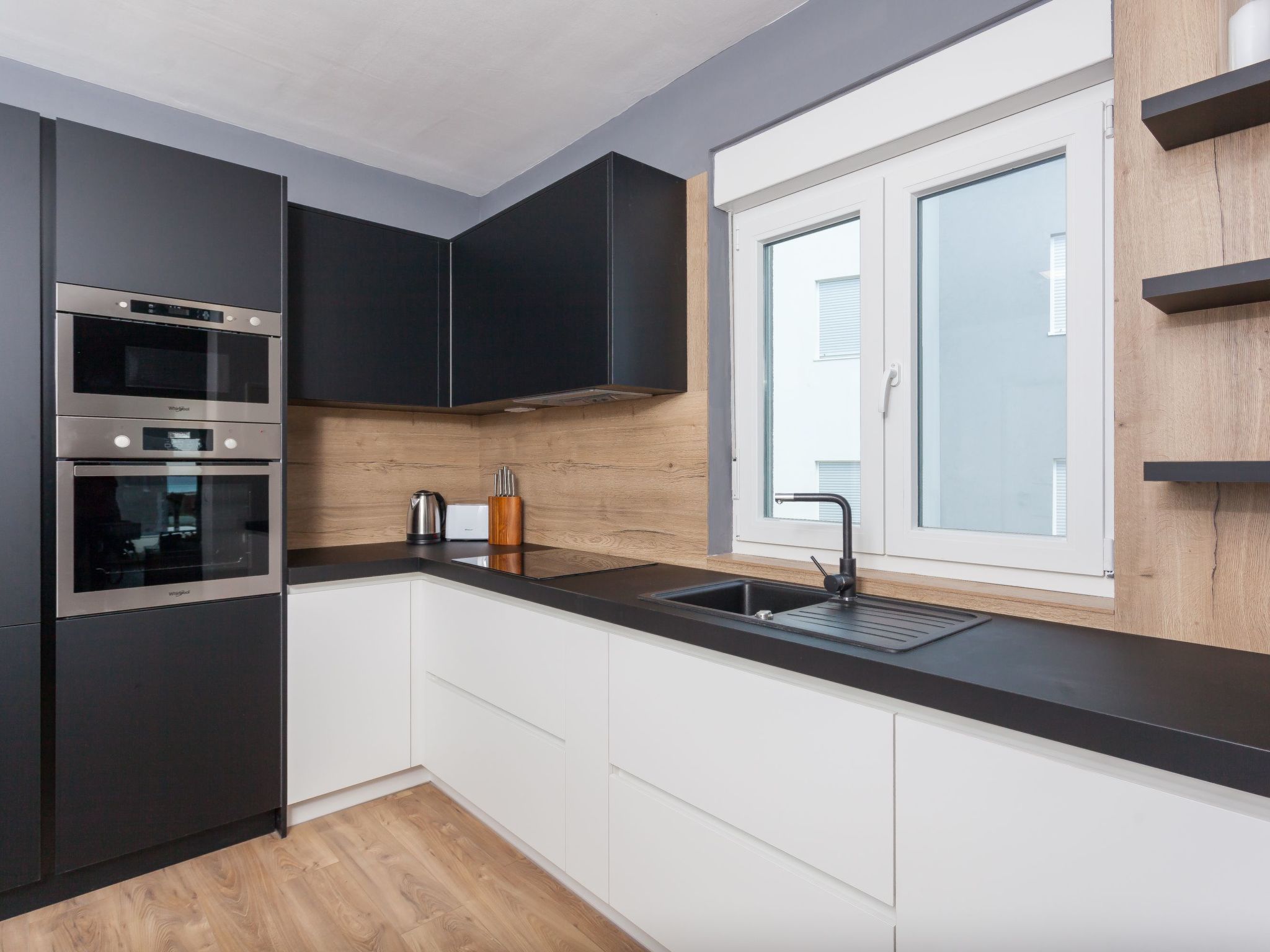 Wunderschöne Ferienvilla Lomari-Drinnen