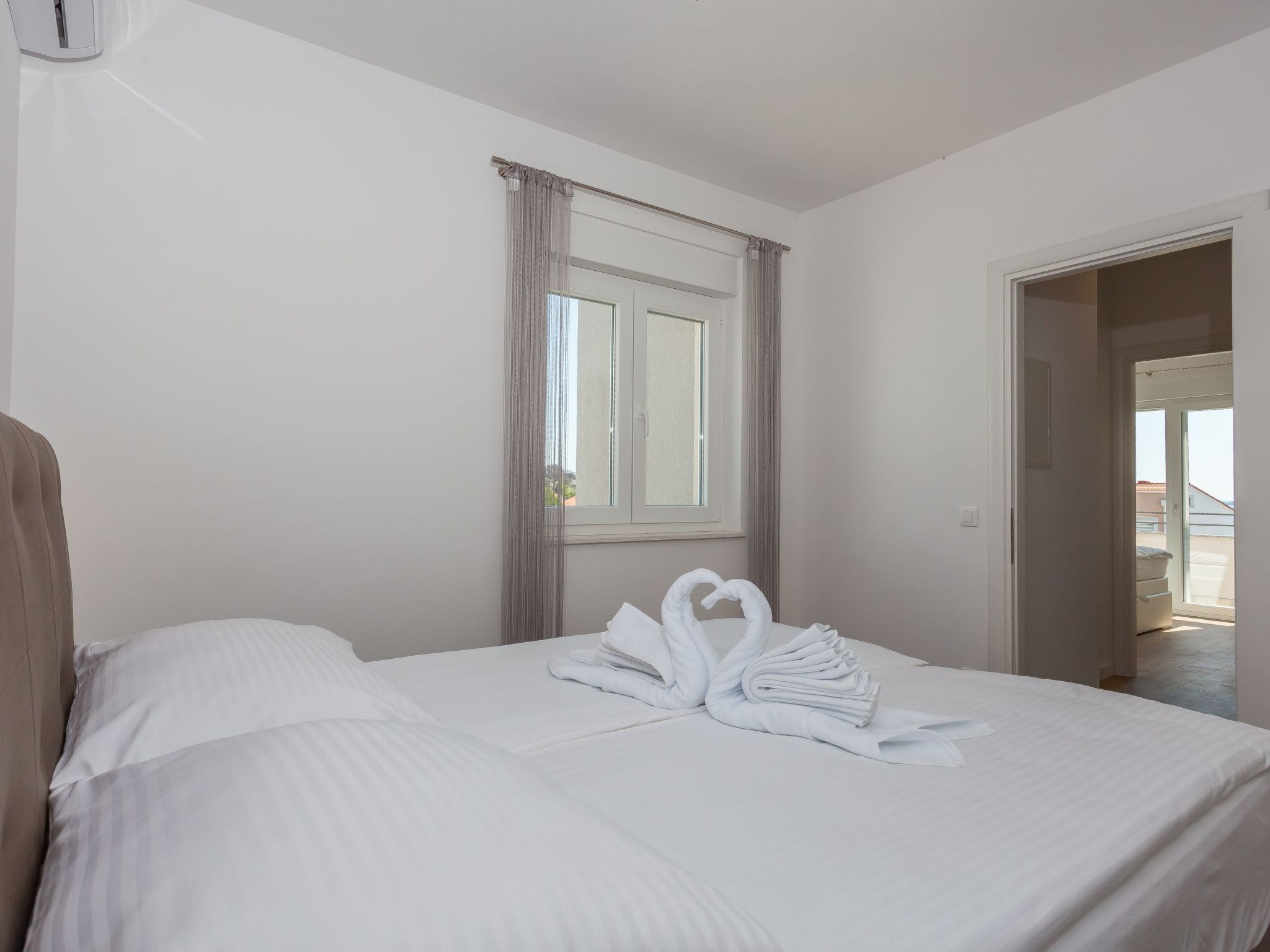 Wunderschöne Ferienvilla Lomari-Drinnen