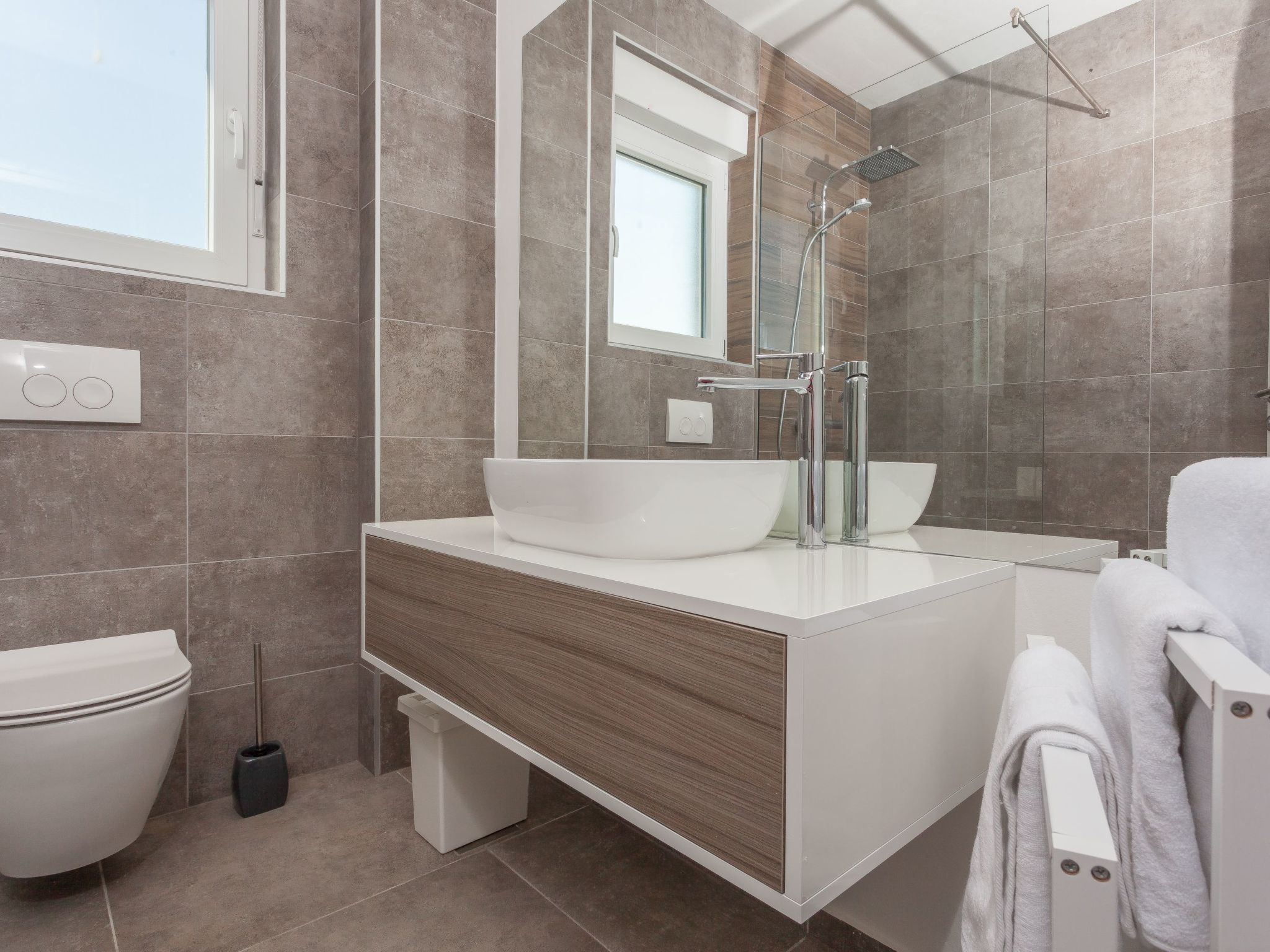 Wunderschöne Ferienvilla Lomari-Drinnen