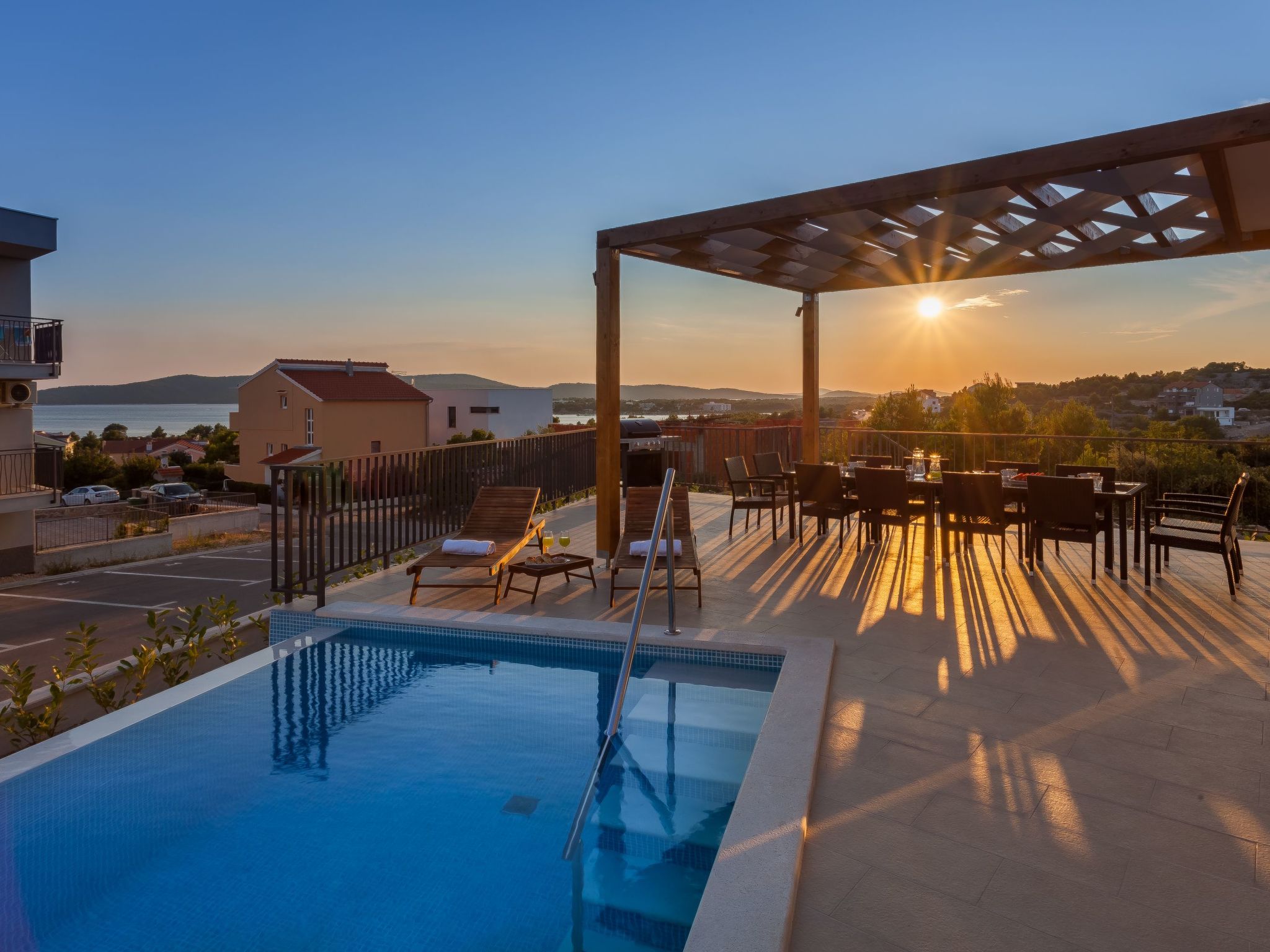 Wunderschöne Ferienvilla Lomari-Drinnen