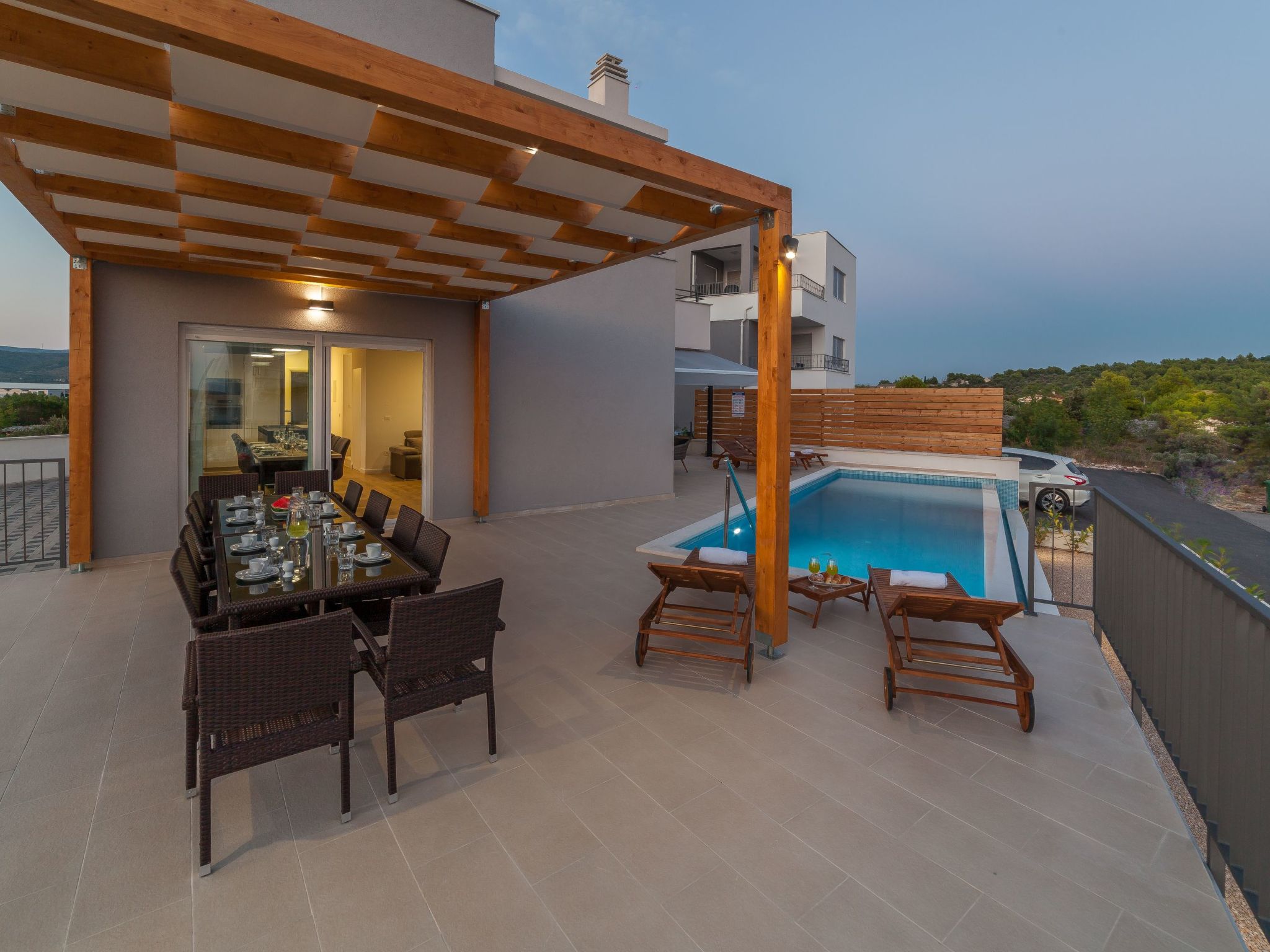 Wunderschöne Ferienvilla Lomari-Drinnen