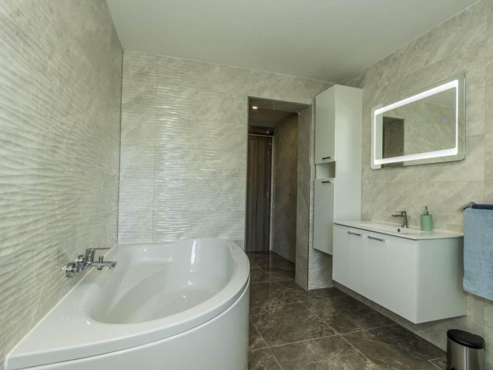 Villa Amaris für 11 Personen und 1 Kind-Drinnen