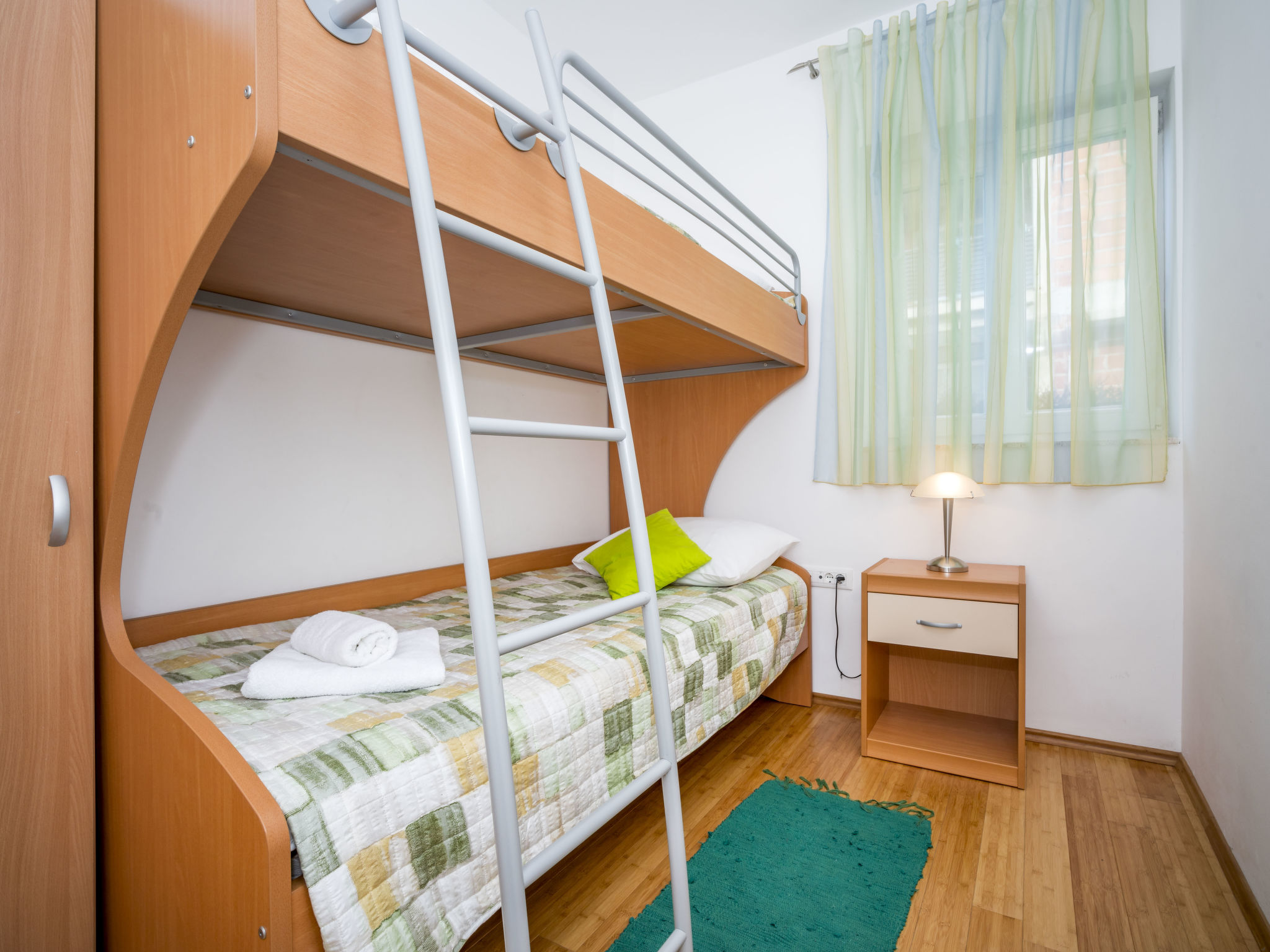 Zonovergoten appartement voor 6 personen op 60 meter van zee in Žaborić - foto 11