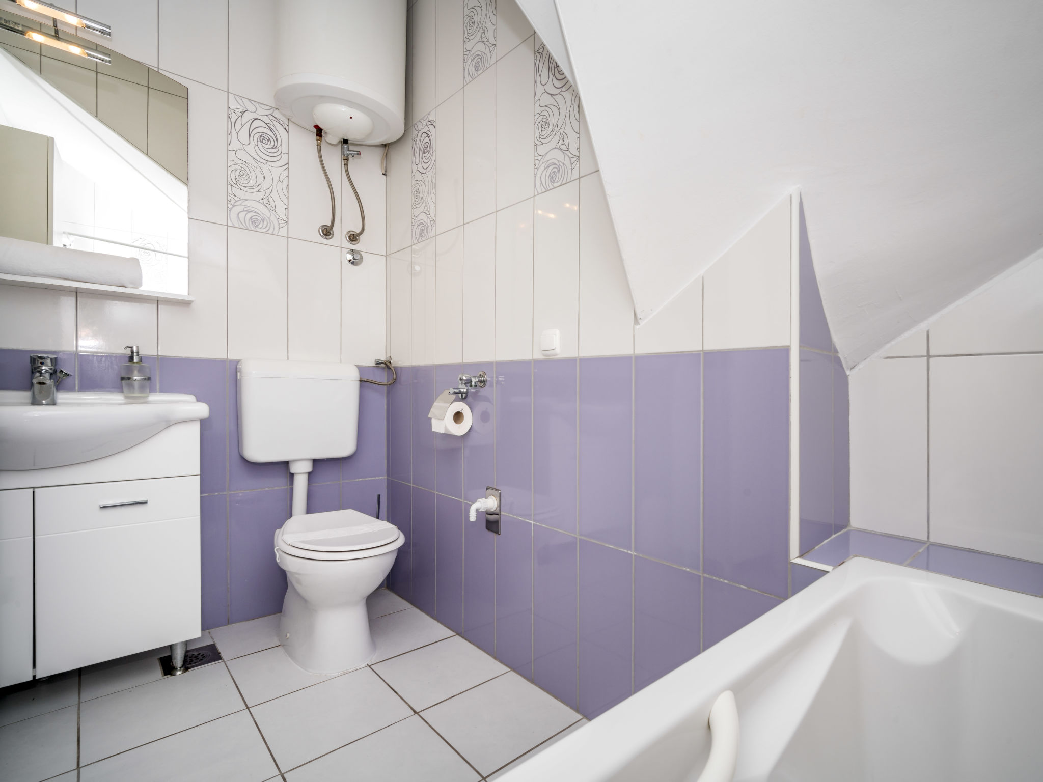 Zonovergoten appartement voor 6 personen op 60 meter van zee in Žaborić - foto 12
