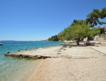 Vakantiehuis Rose aan zee in Žaborić, Midden Dalmatië - thumbnail 3