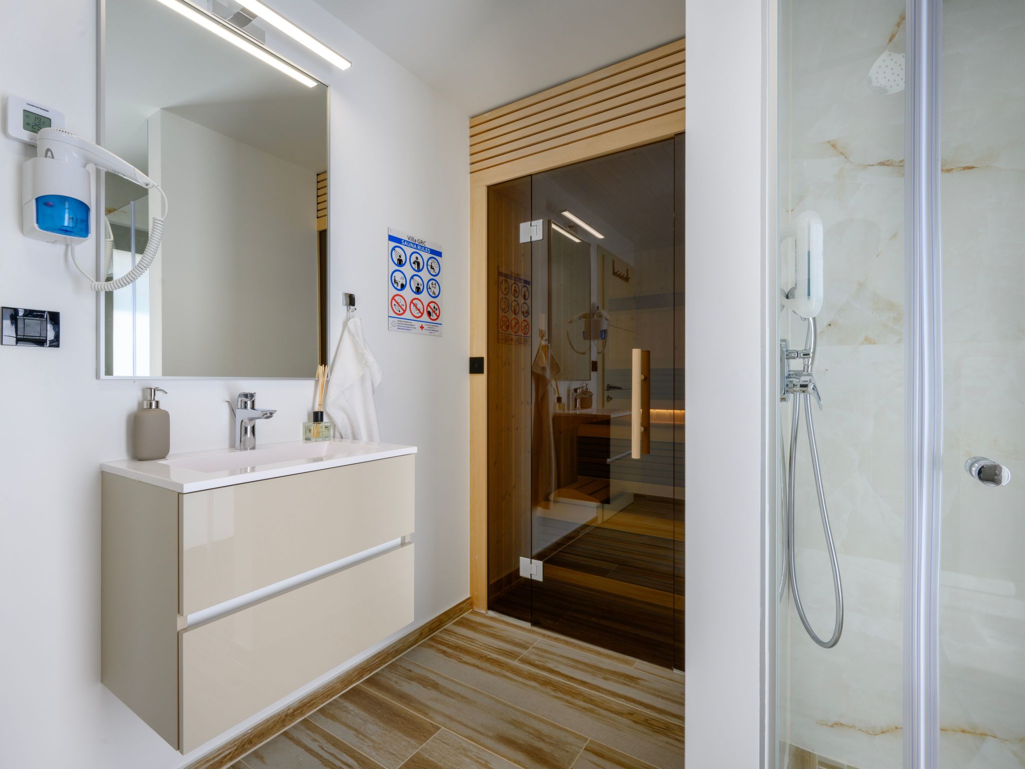 Ferienvilla "Villa Grc" mit Infinity Pool-Image-tags.info