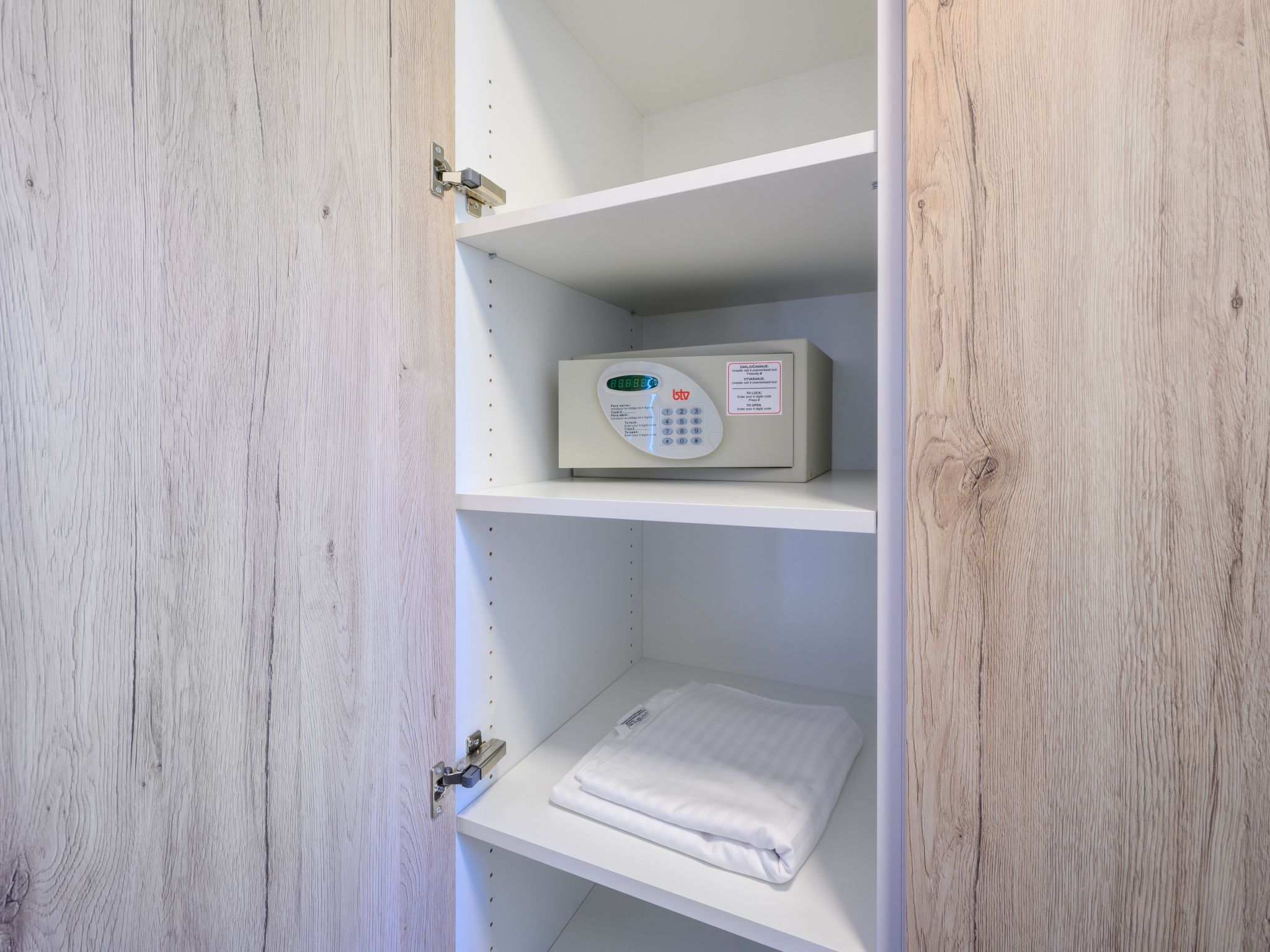 Ferienvilla "Villa Grc" mit Infinity Pool-Image-tags.info