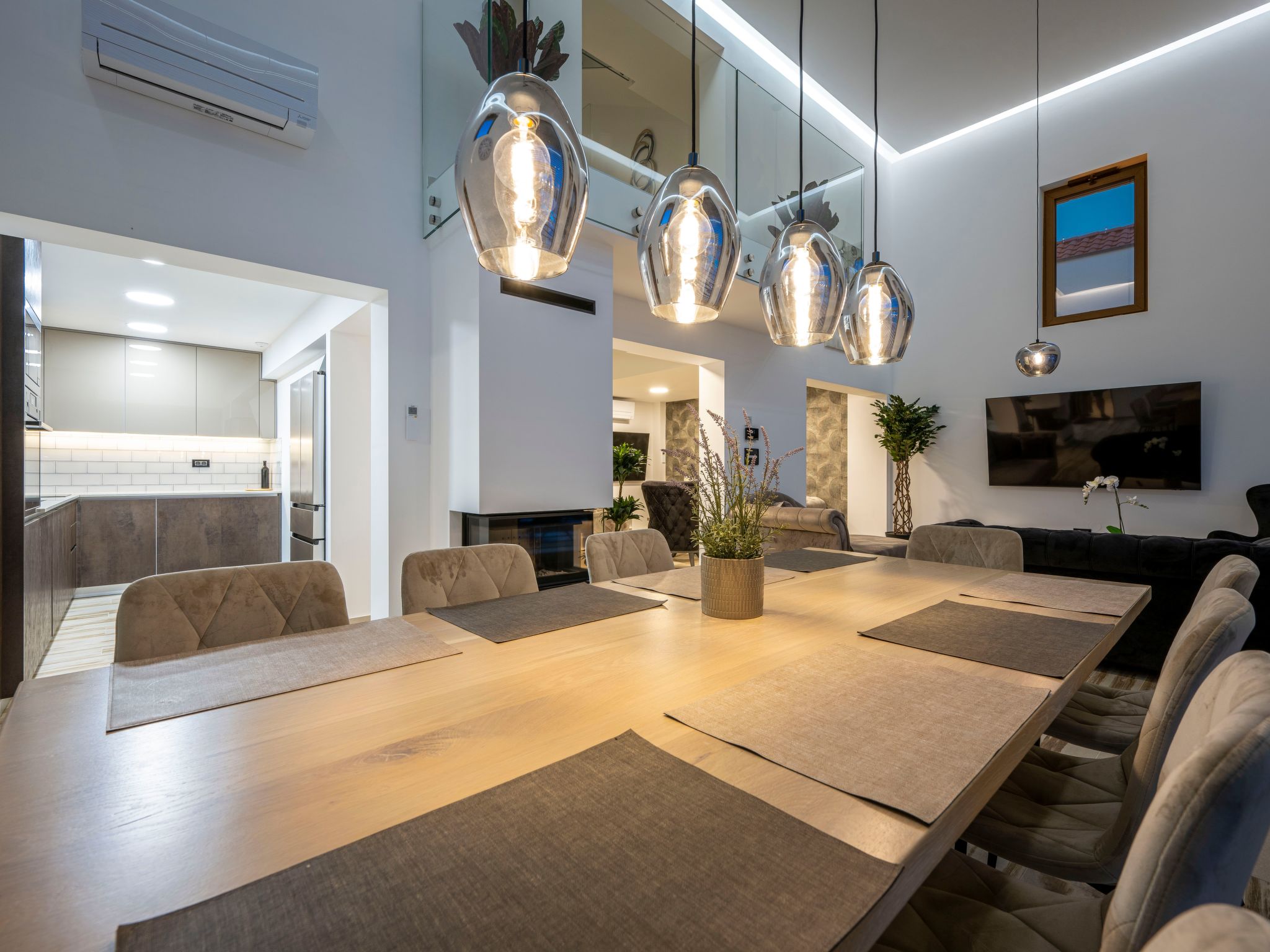 Ferienvilla "Villa Grc" mit Infinity Pool-Image-tags.info