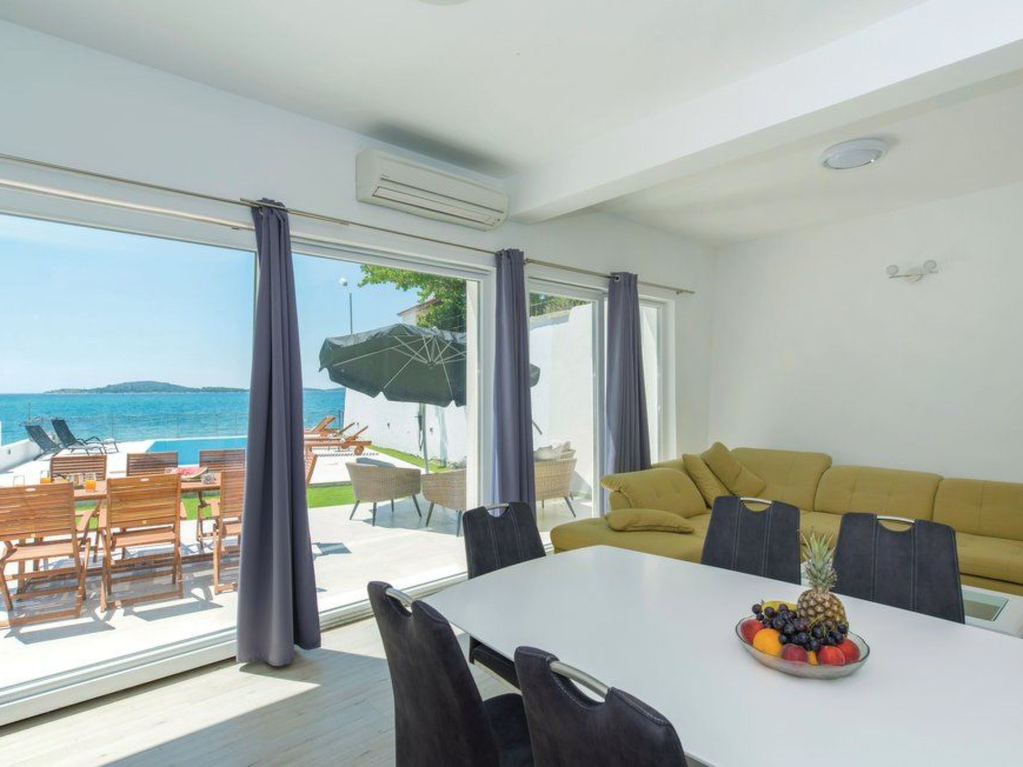 Villa Felicita für 12 Personen in Zaboric-Image-tags.info