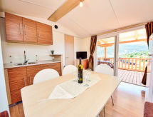 Vrijstaande bungalow op 100 meter van de zee in Grebaštica - thumbnail 4