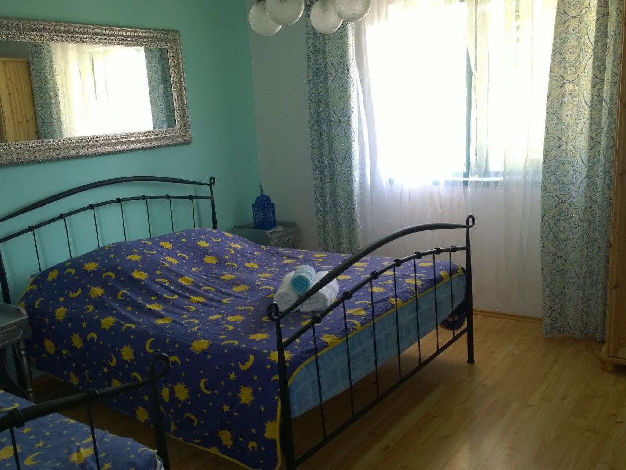 Mit einer überdachten Terrasse