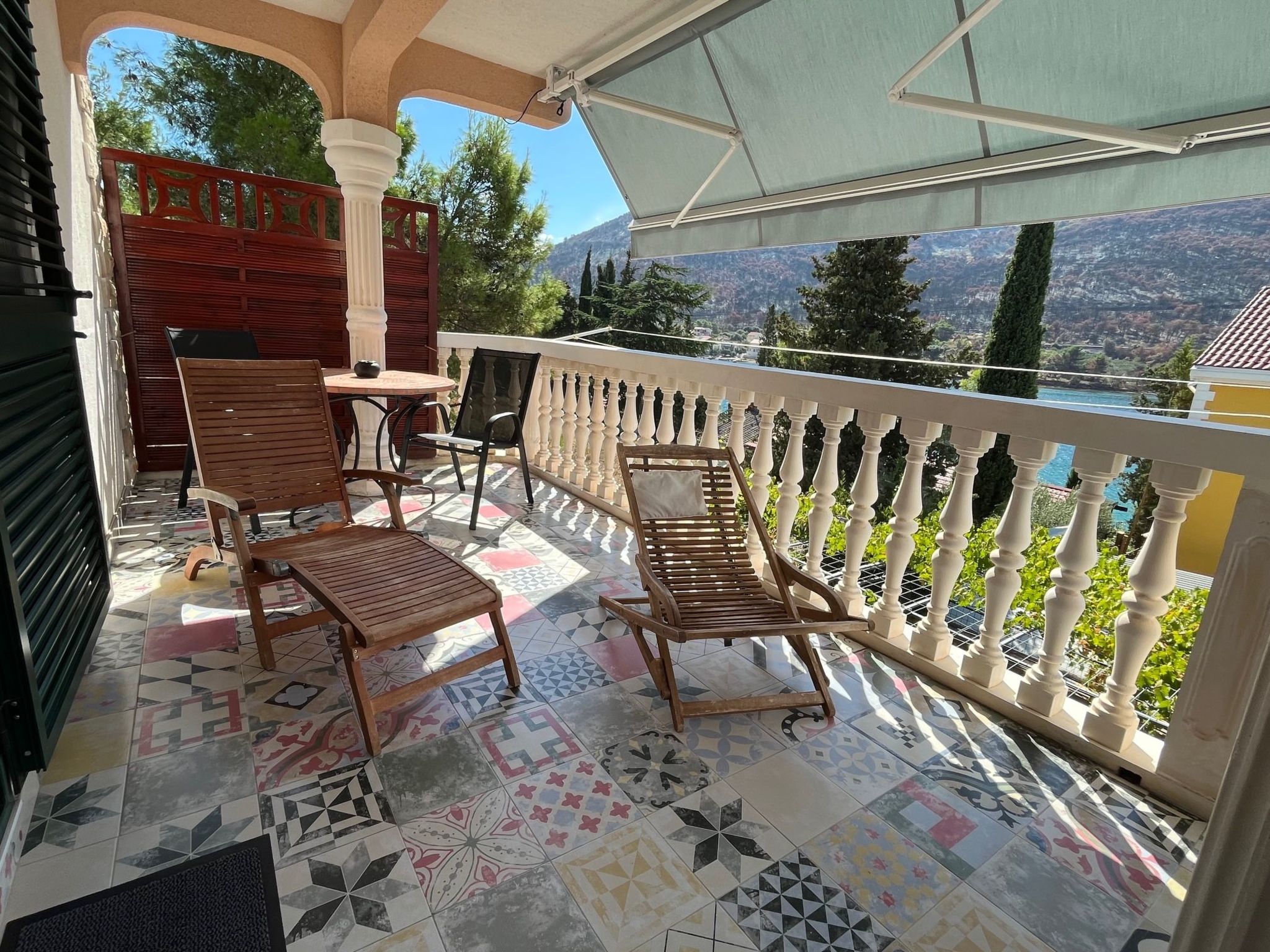 Mit einer überdachten Terrasse-Image-tags.info