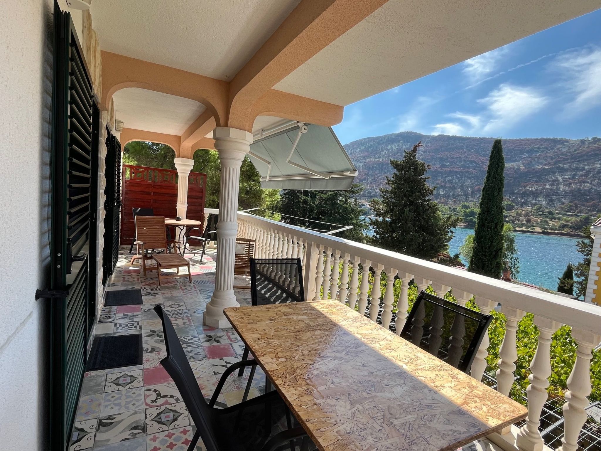 Mit einer überdachten Terrasse-Image-tags.info