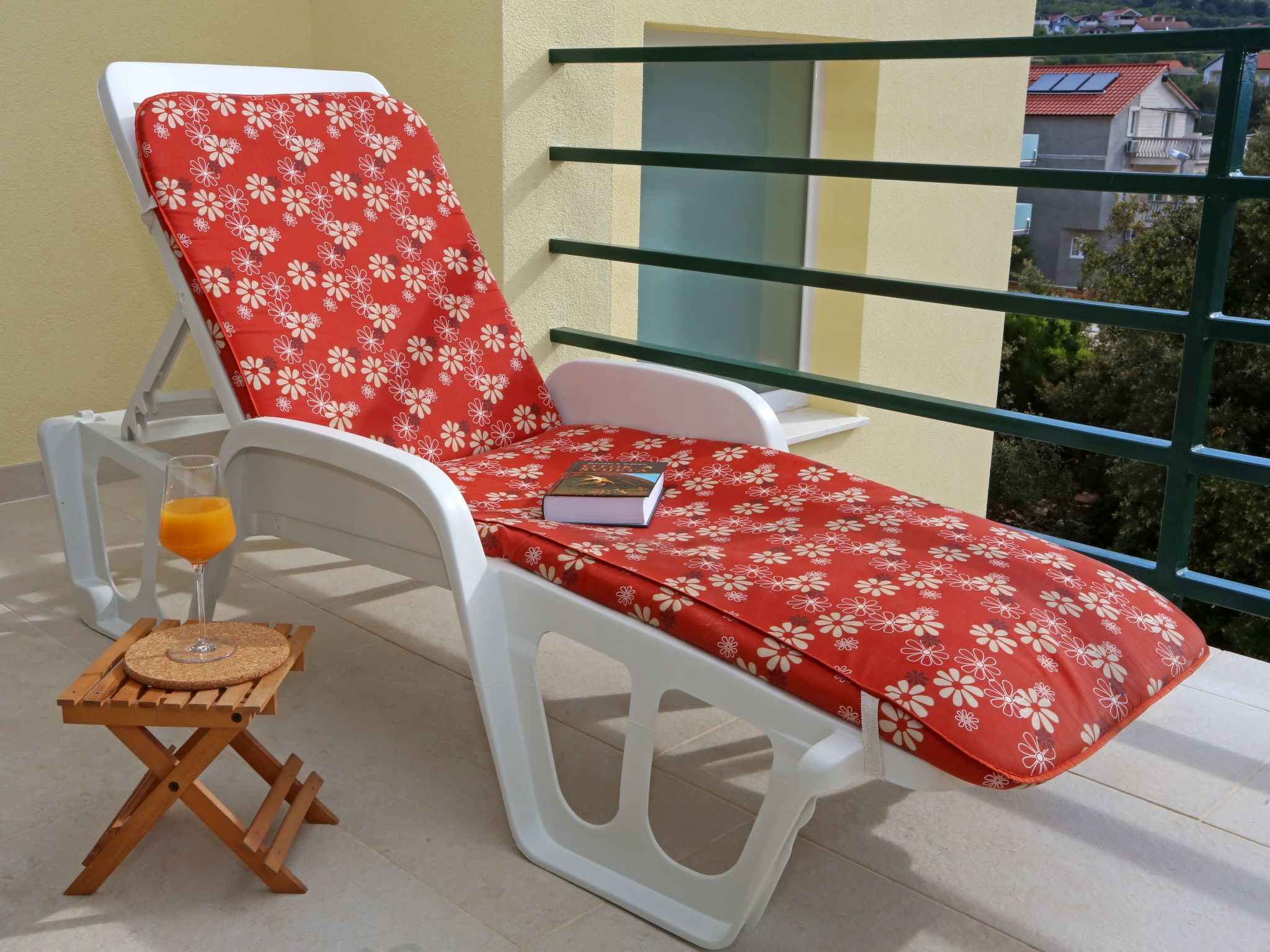 Für 4 Personen  + 2 Kinder ca. 100 m&sup2; in Grebastica, Dalmatien (Gespanscha