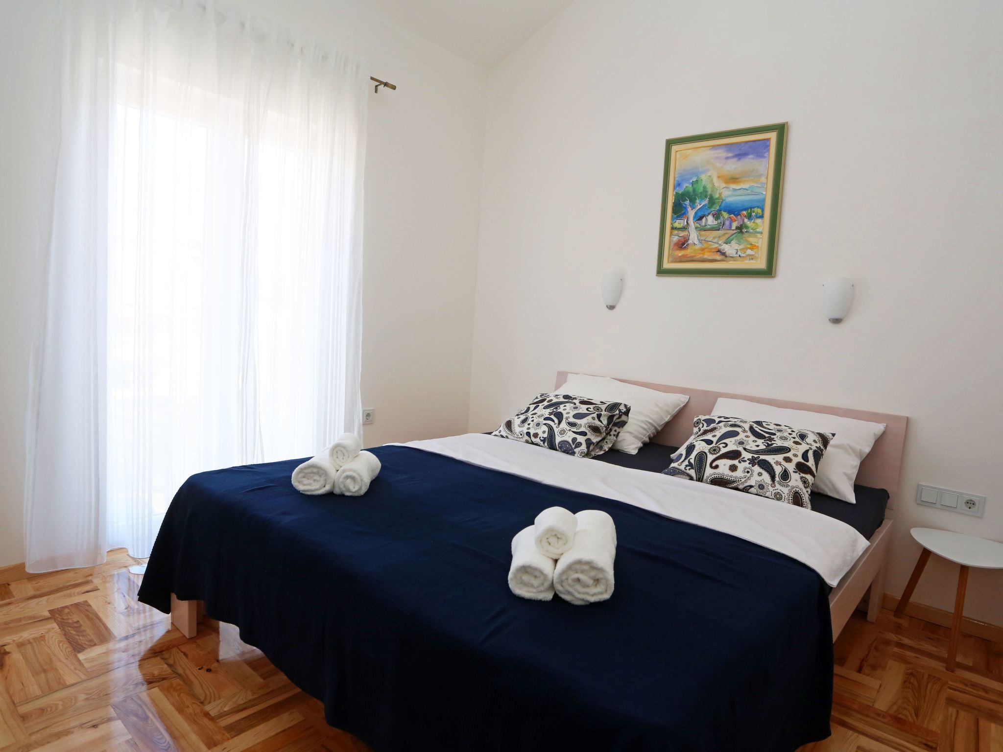 Für 4 Personen  + 2 Kinder ca. 100 m&sup2; in Grebastica, Dalmatien (Gespanscha-Drinnen