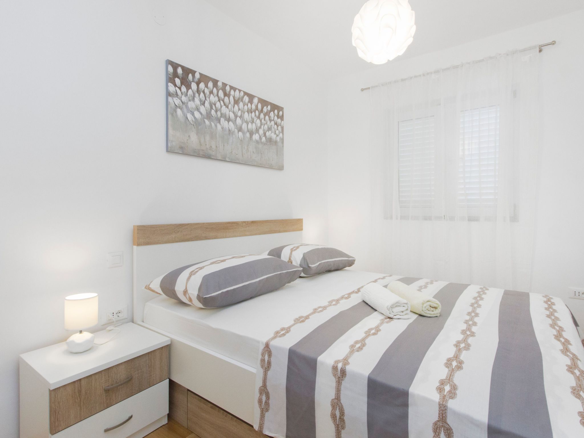 Mit Blick auf das Wasser-Image-tags.info