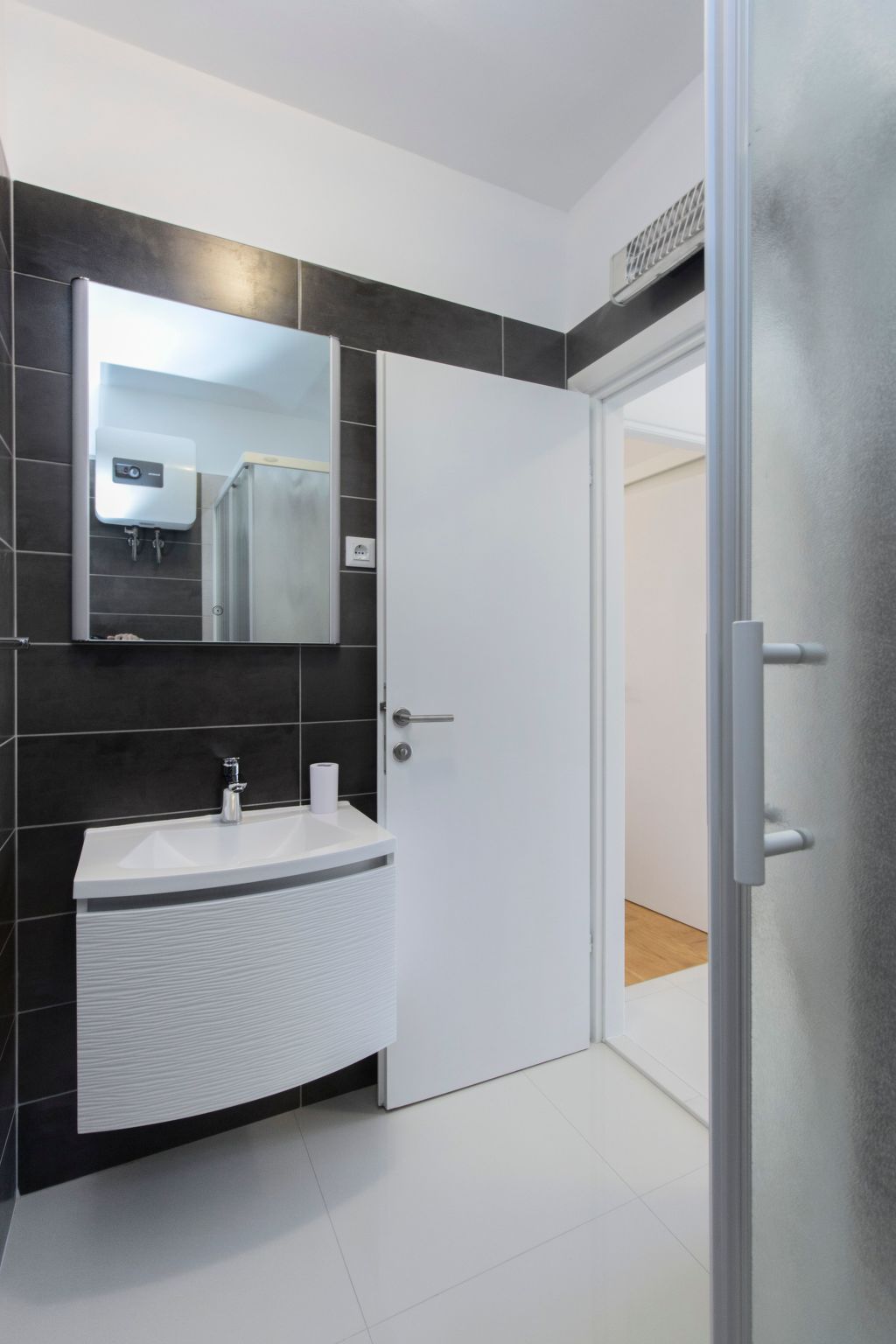 Mit Blick auf das Wasser-Image-tags.info