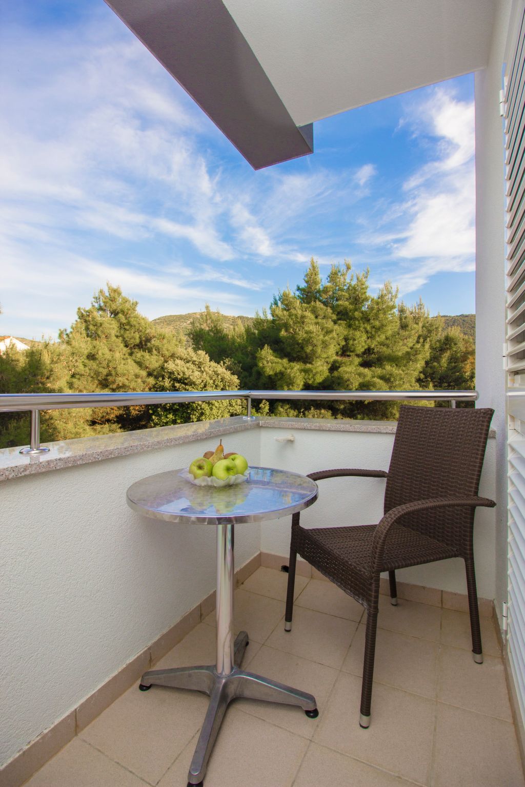 Mit Blick auf das Wasser-Image-tags.info