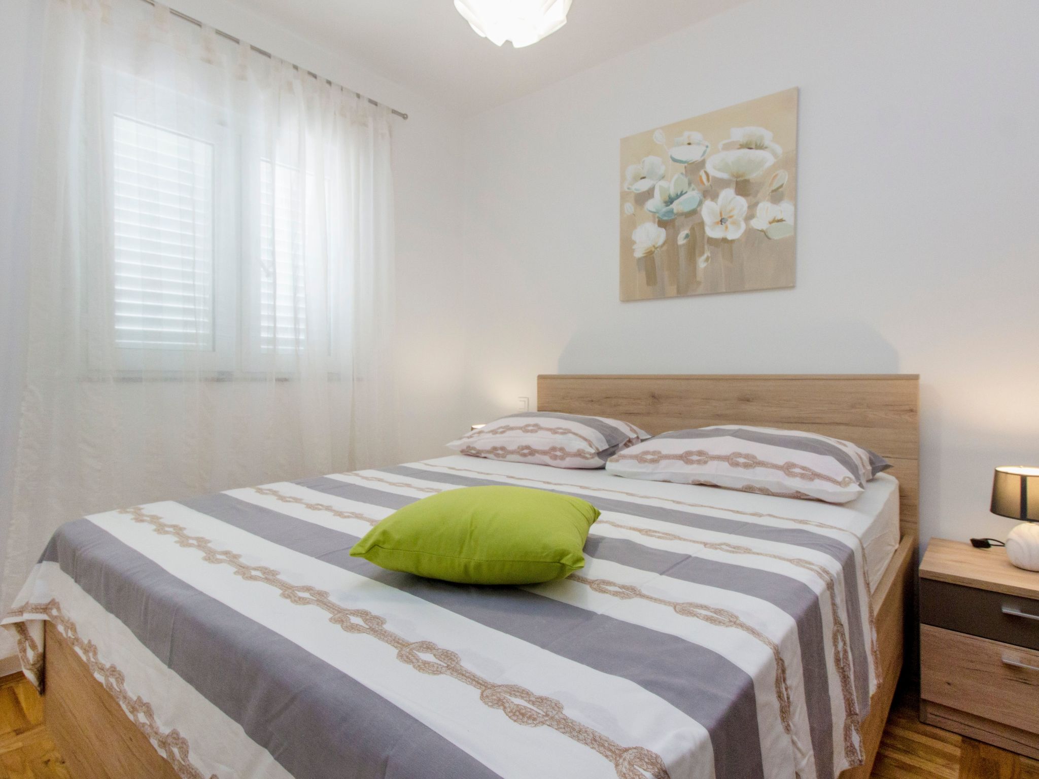 Mit Blick auf das Wasser-Image-tags.info