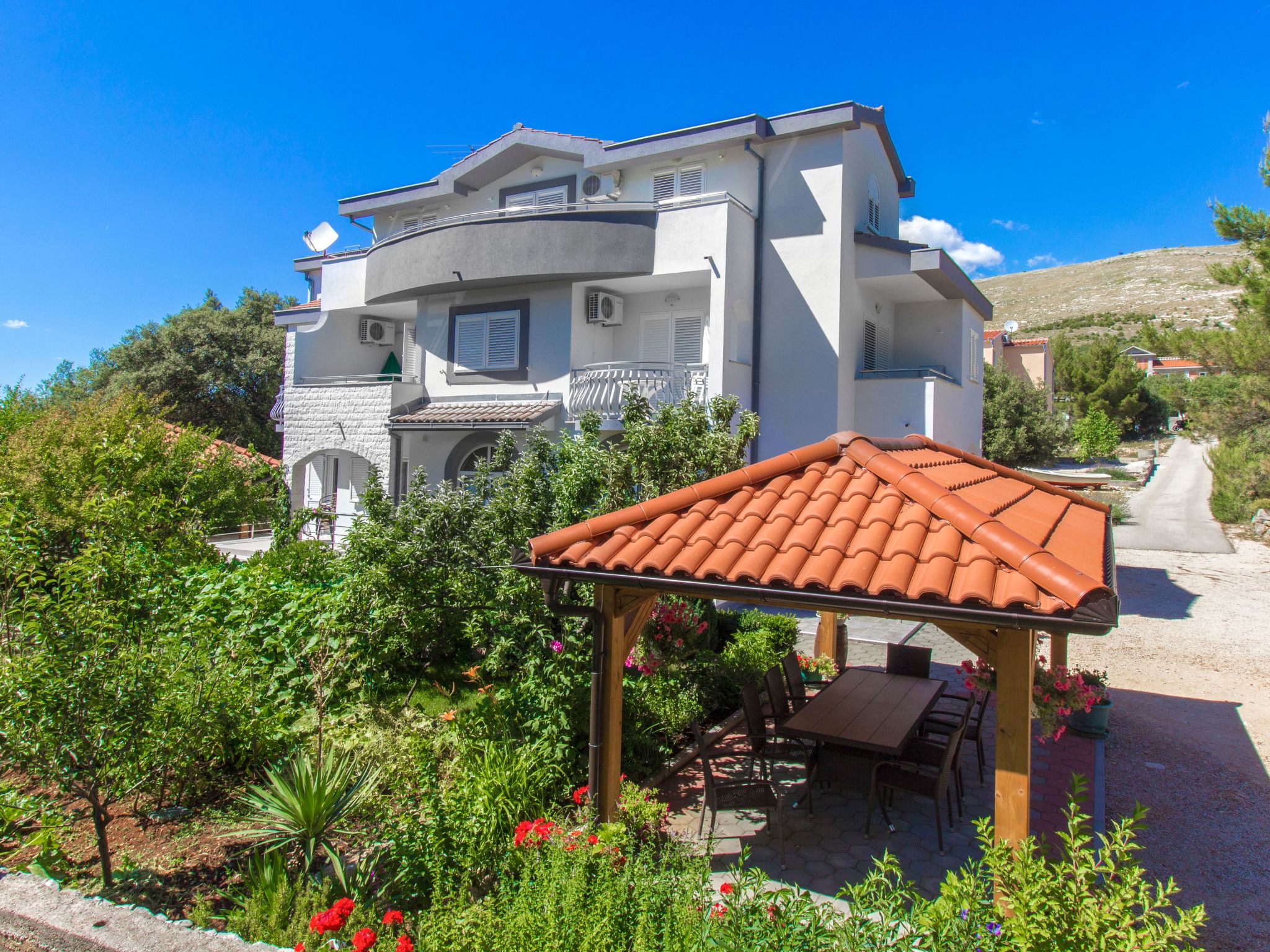 Comfortabel appartement op 200 meter van zee in Grebaštica - foto 35