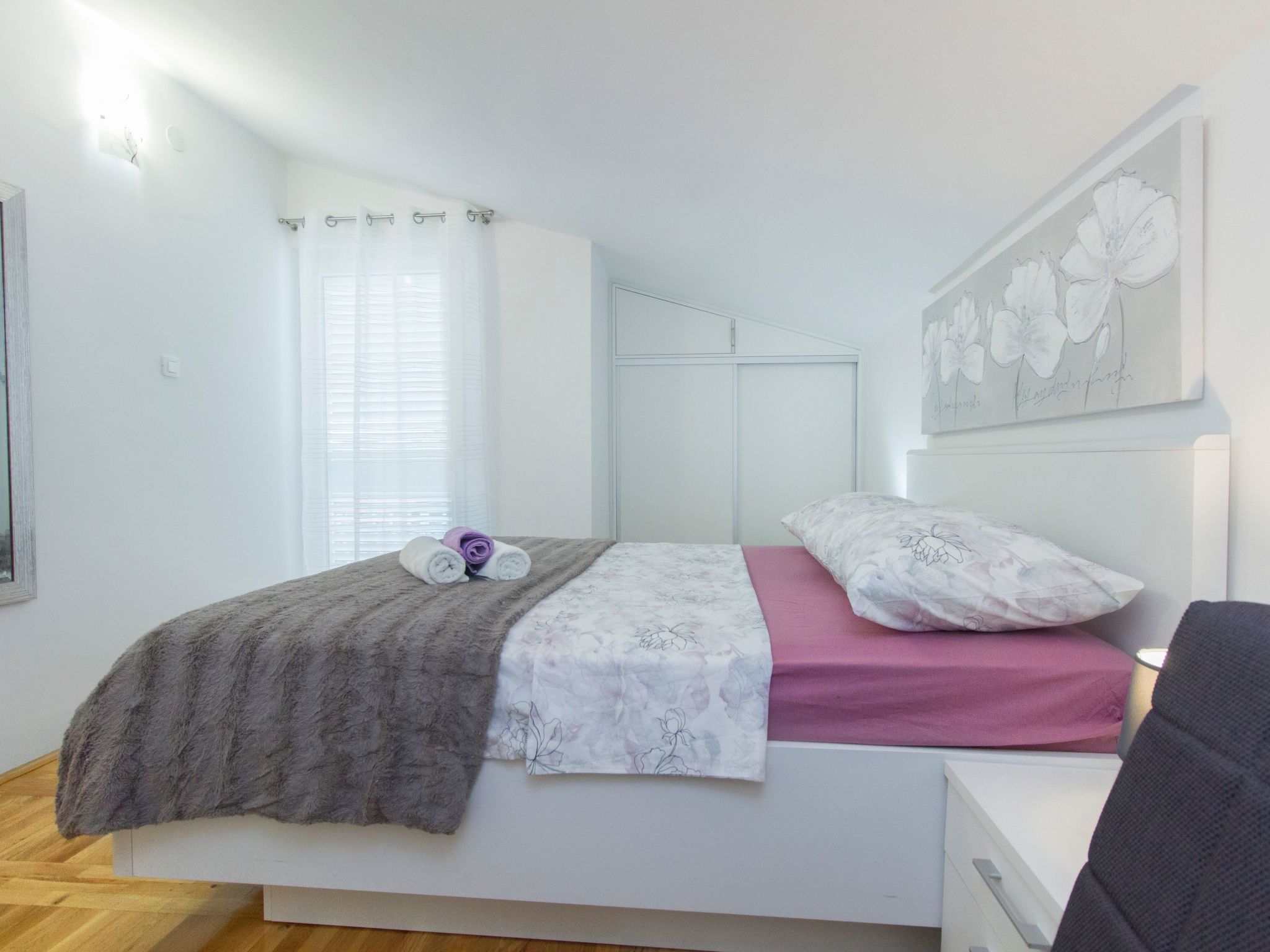 Wohnung mit Blick auf das Wasser-Image-tags.info