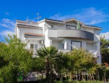 Comfortabel appartement in Grebaštica, 200 meter van zee en strand - thumbnail 2