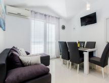 Comfortabel appartement in Grebaštica, 200 meter van zee en strand - thumbnail 4
