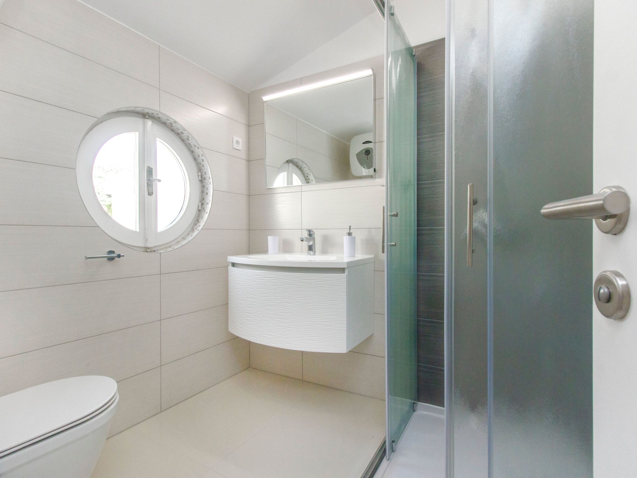 Mit Blick auf das Wasser-Image-tags.info